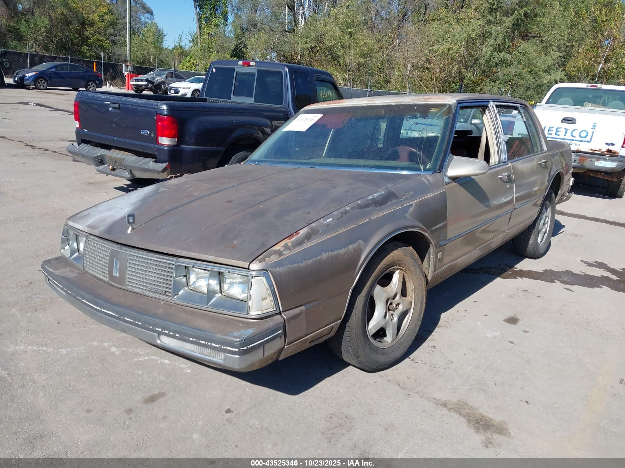 OLDSMOBILE 98 image 2