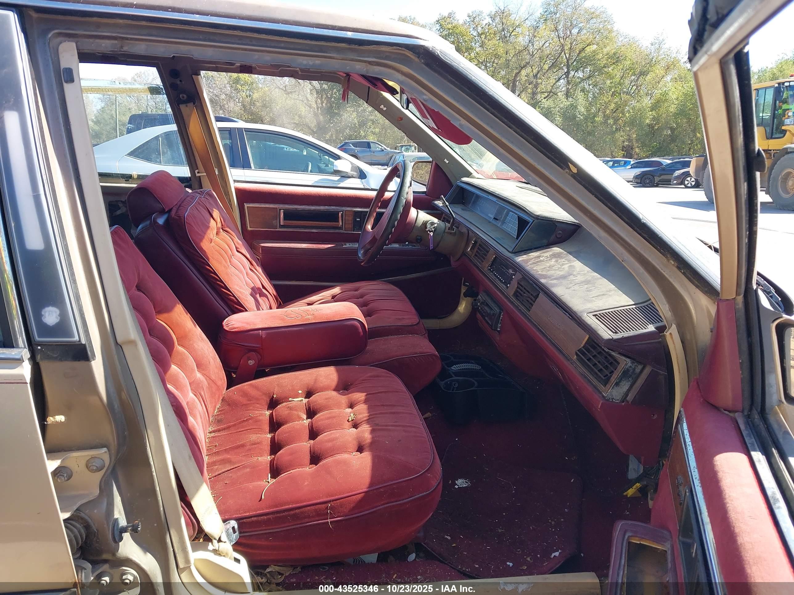 OLDSMOBILE 98 image 5