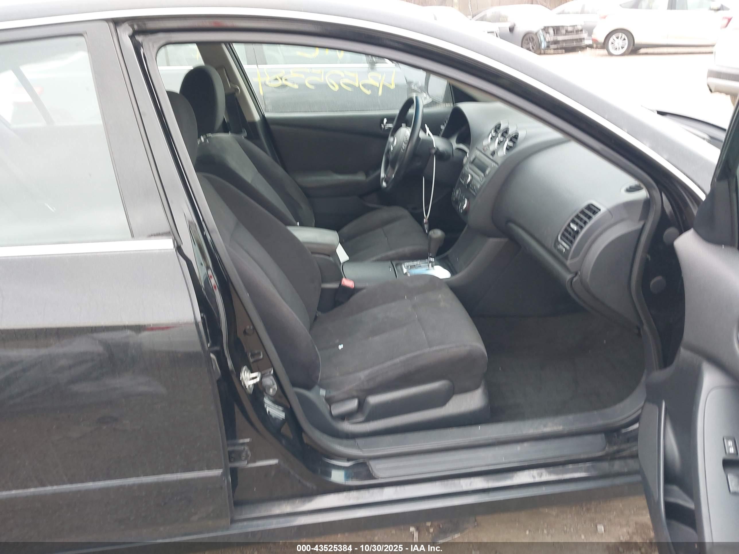 NISSAN ALTIMA image 5