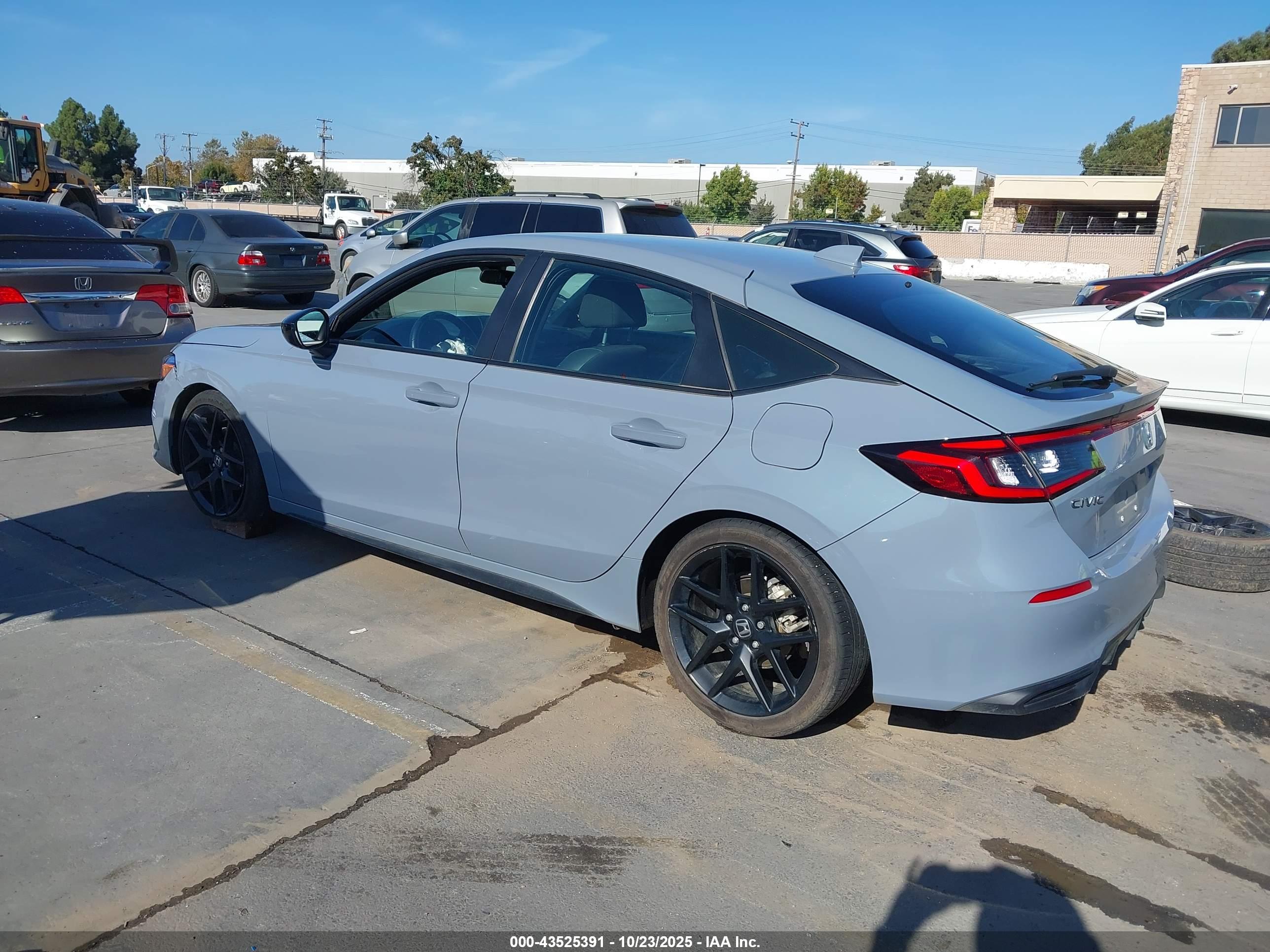 HONDA CIVIC image 3