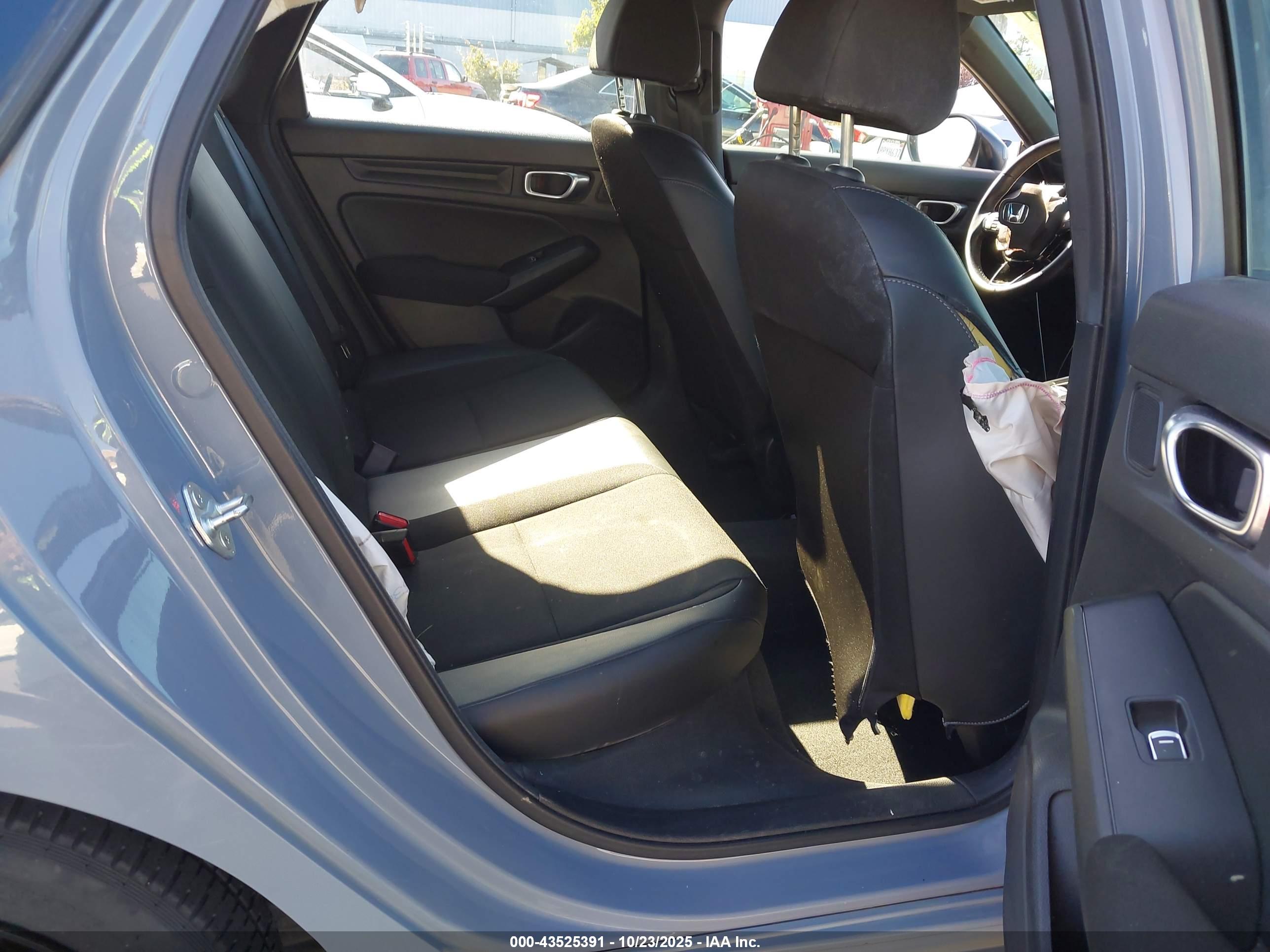 HONDA CIVIC image 8