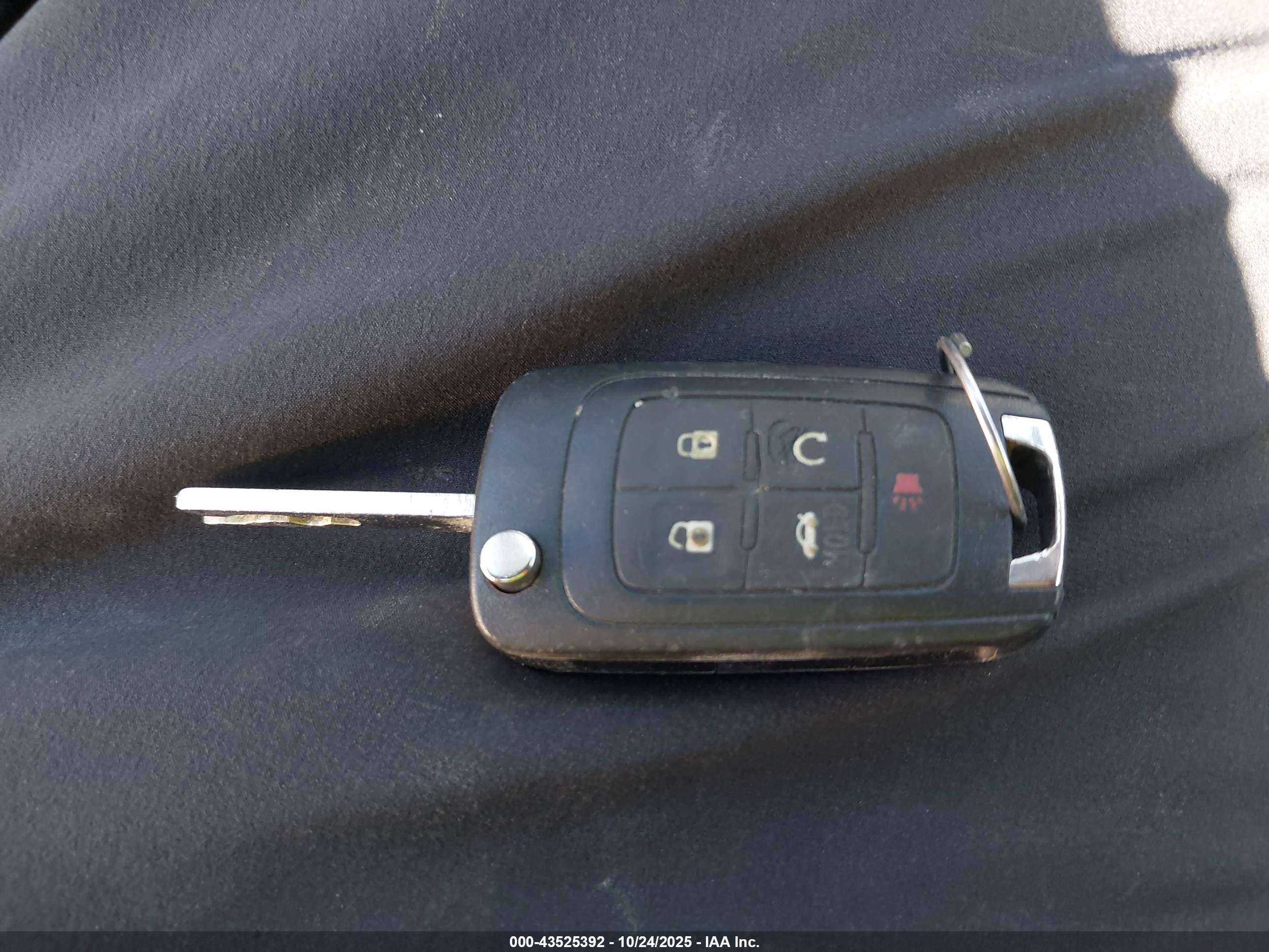 BUICK LACROSSE image 11