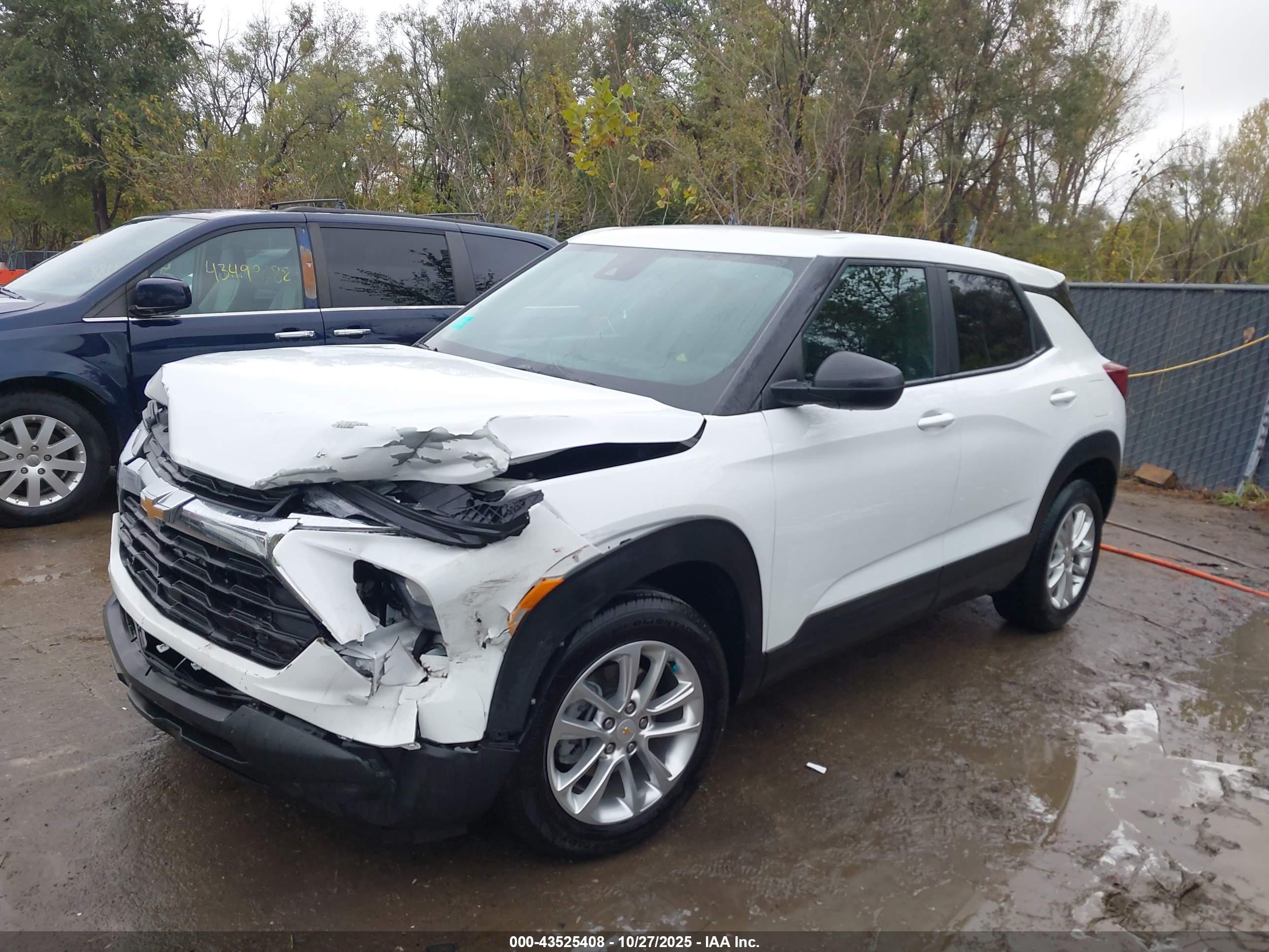 CHEVROLET TRAILBLAZER image 2