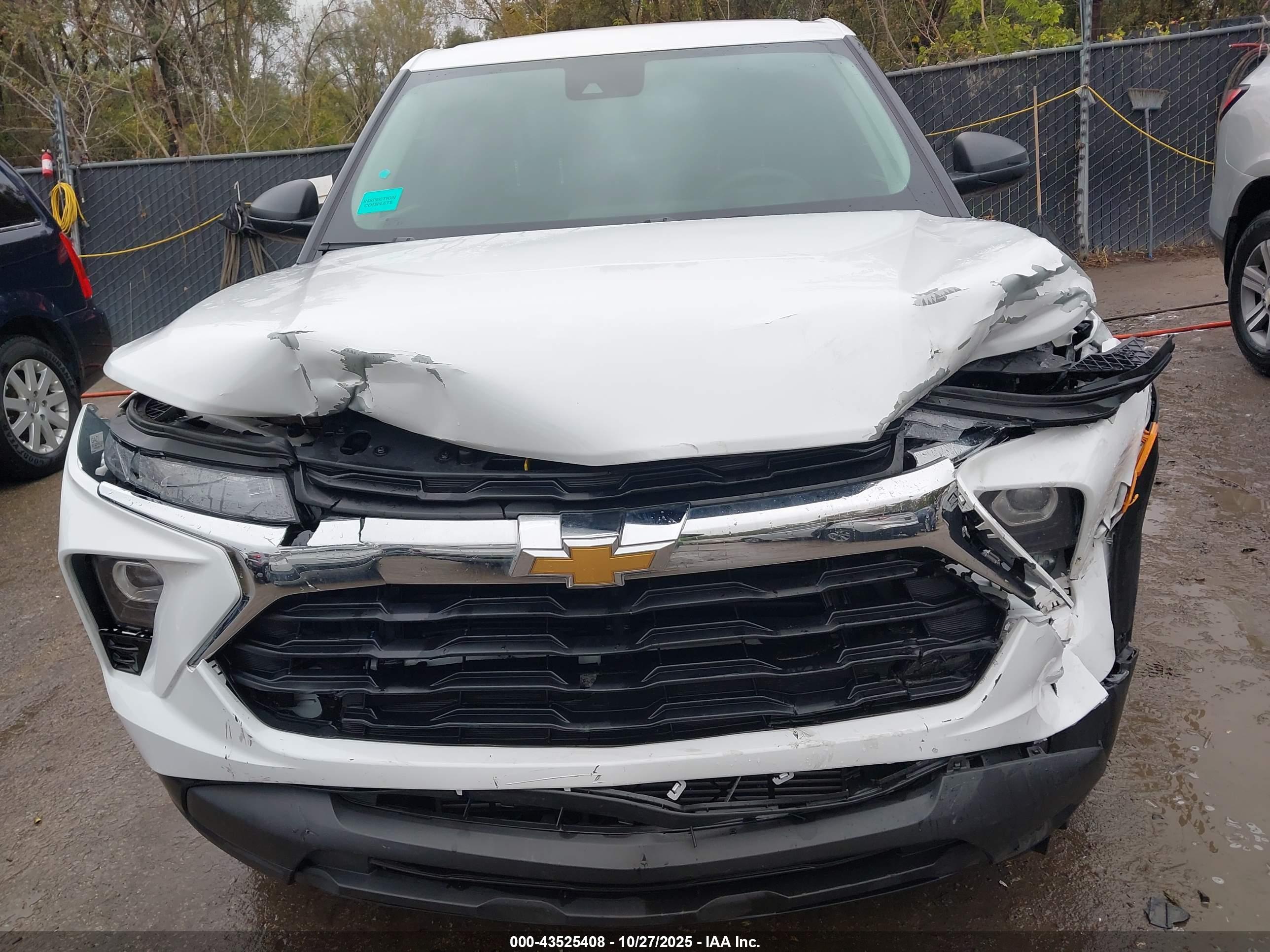 CHEVROLET TRAILBLAZER image 6