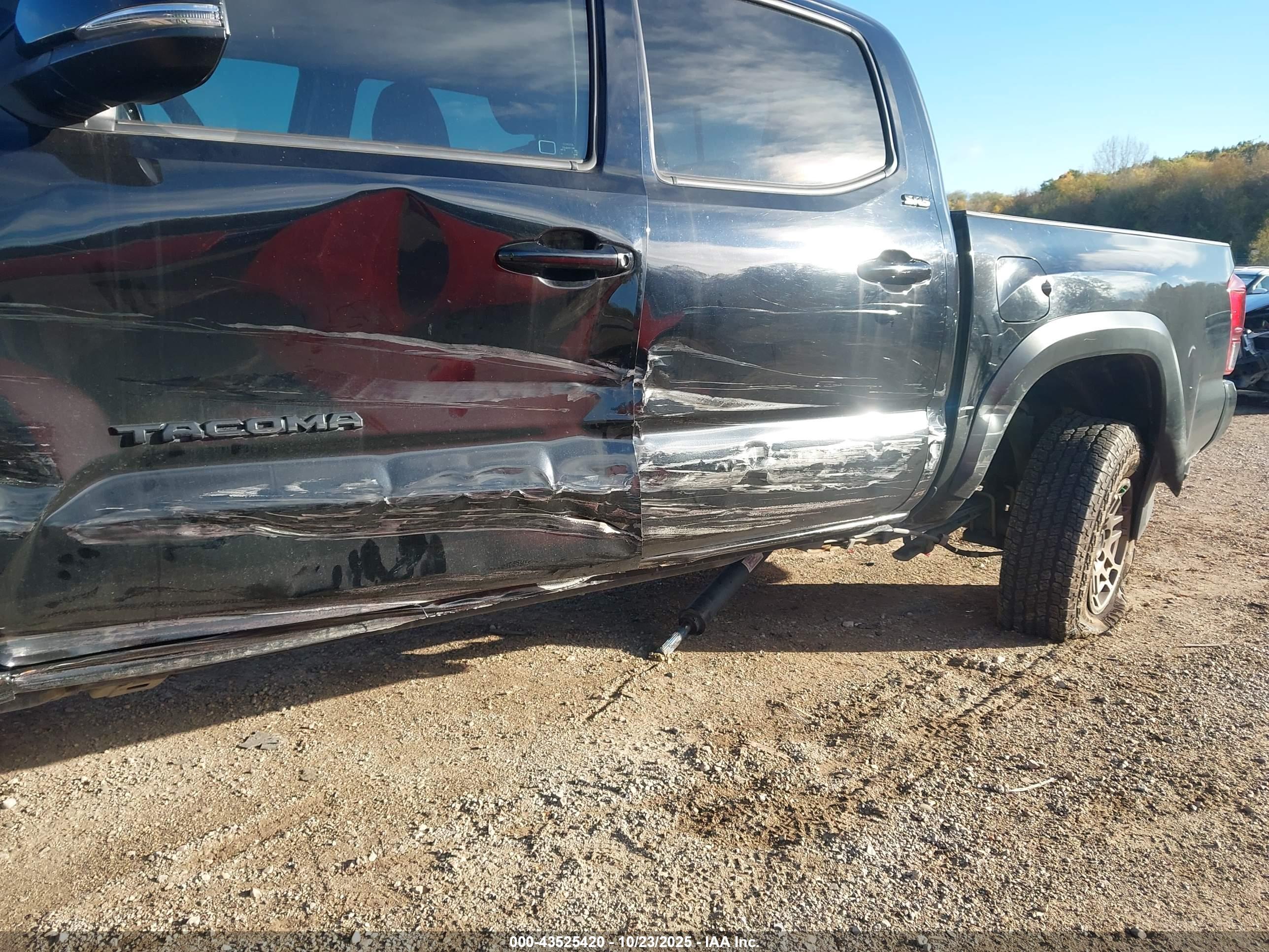 TOYOTA TACOMA image 6