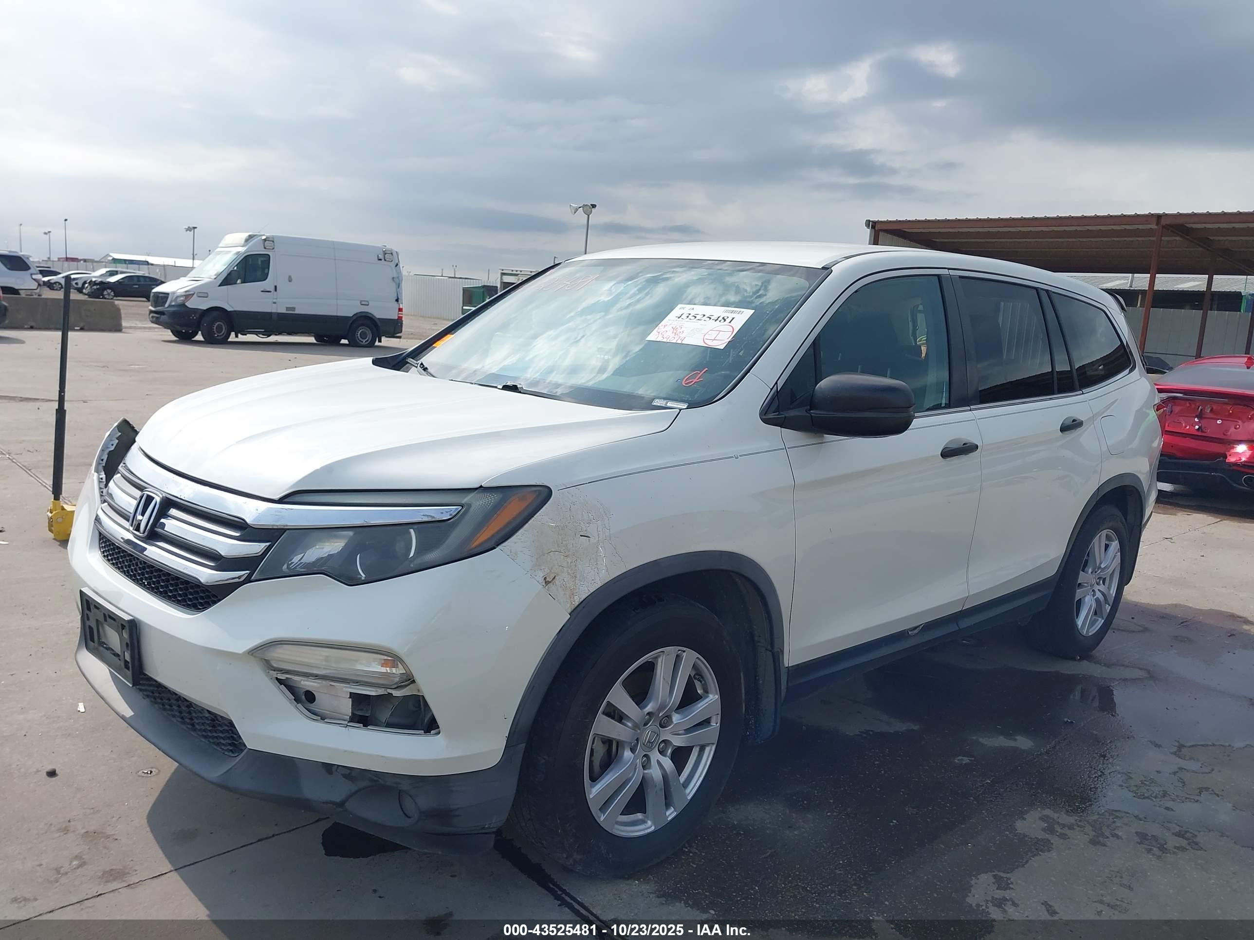 HONDA PILOT image 2