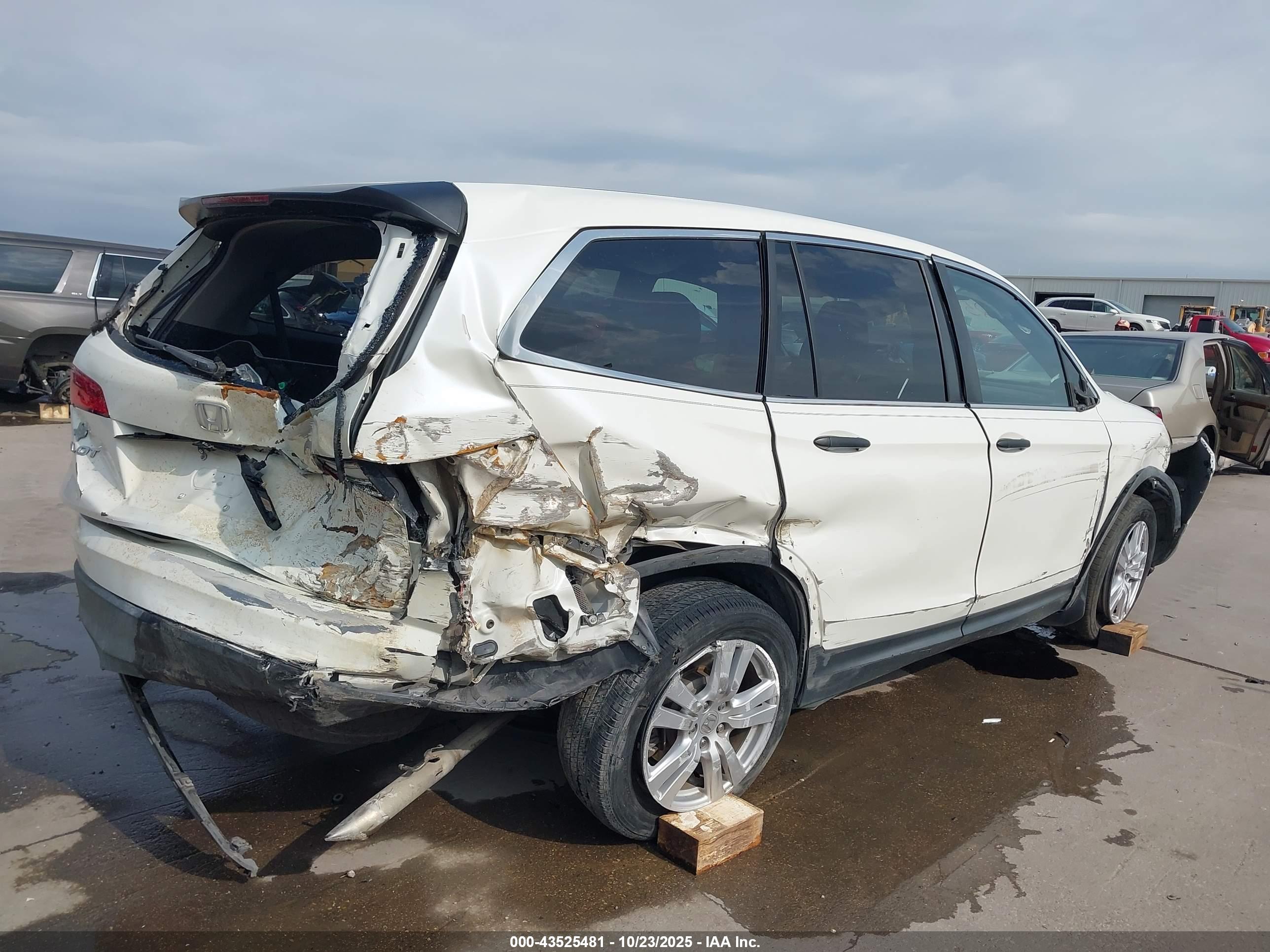 HONDA PILOT image 4