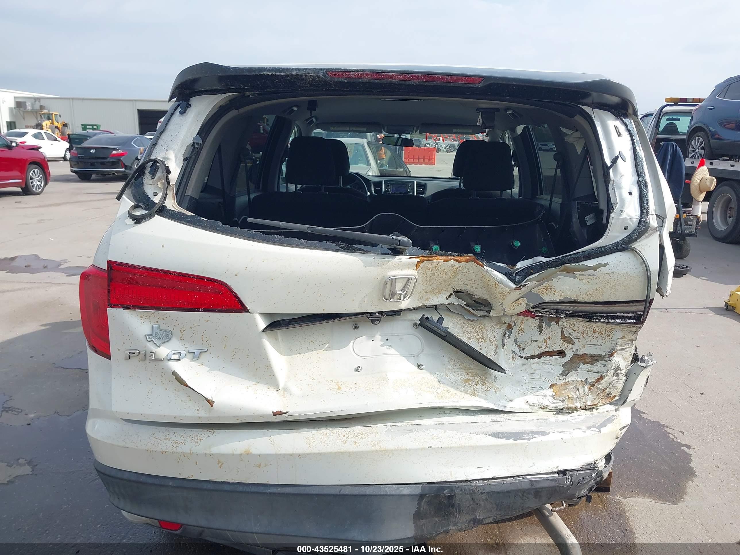 HONDA PILOT image 6