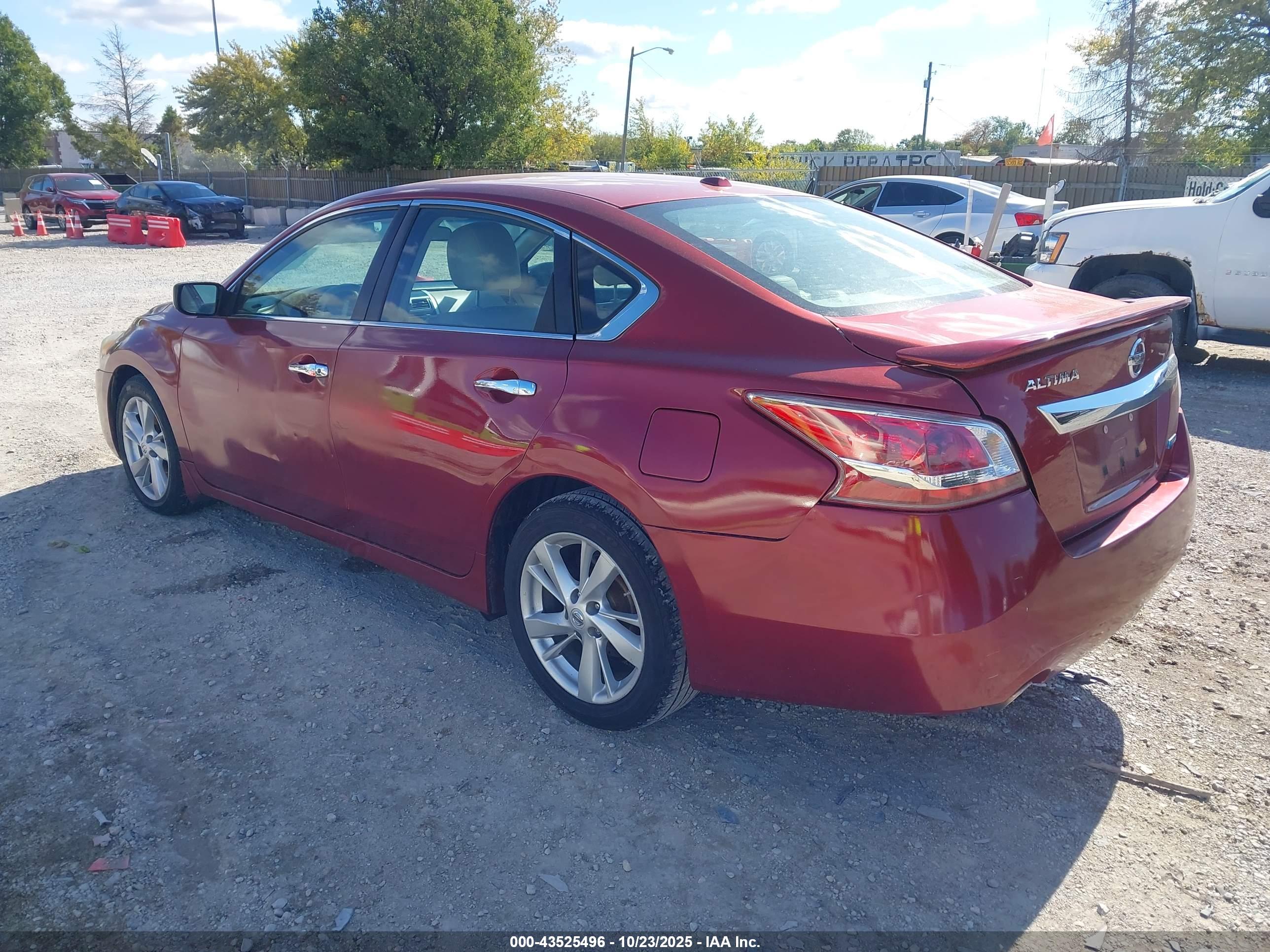 NISSAN ALTIMA image 3