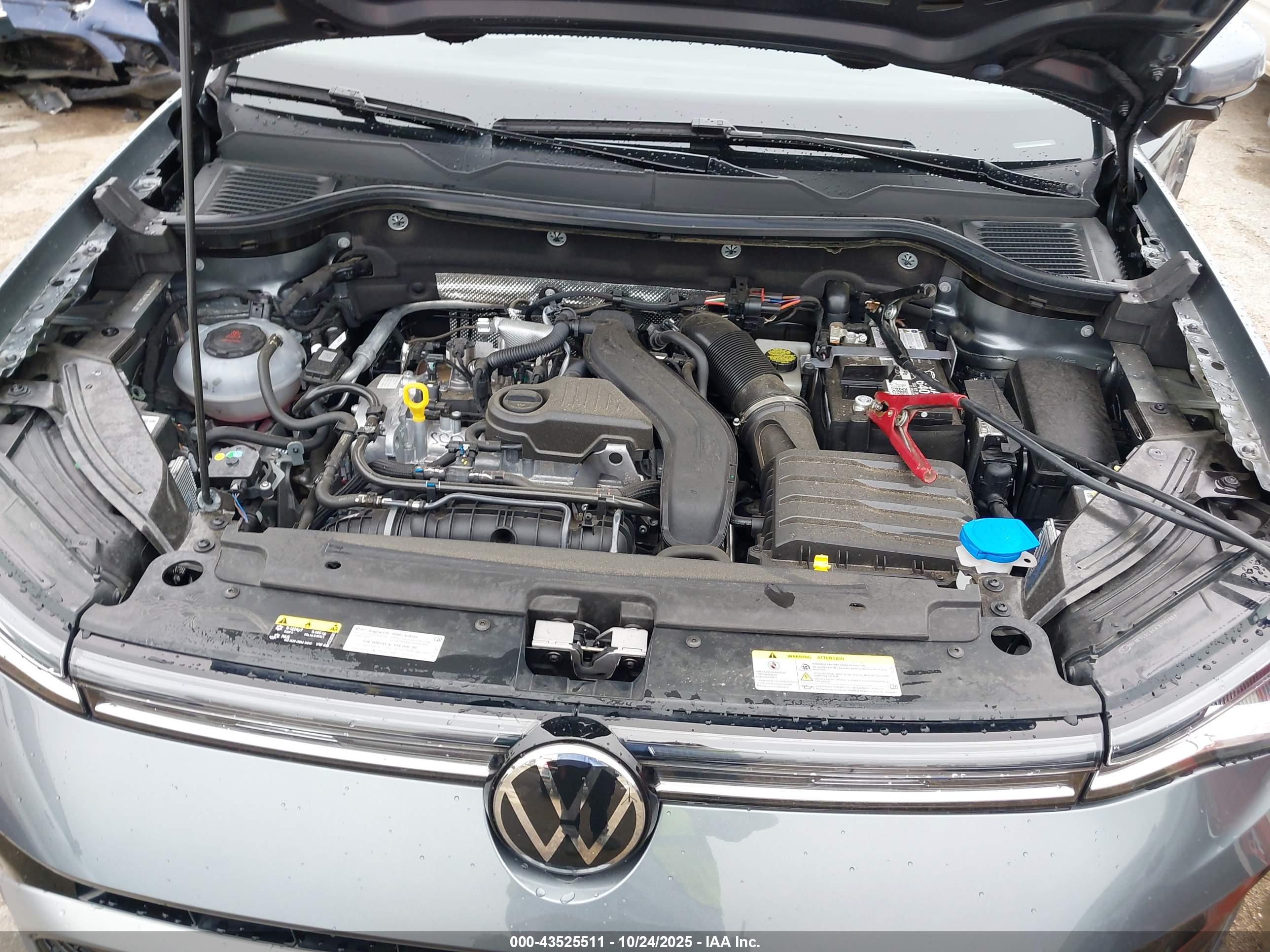 VOLKSWAGEN TAOS image 10