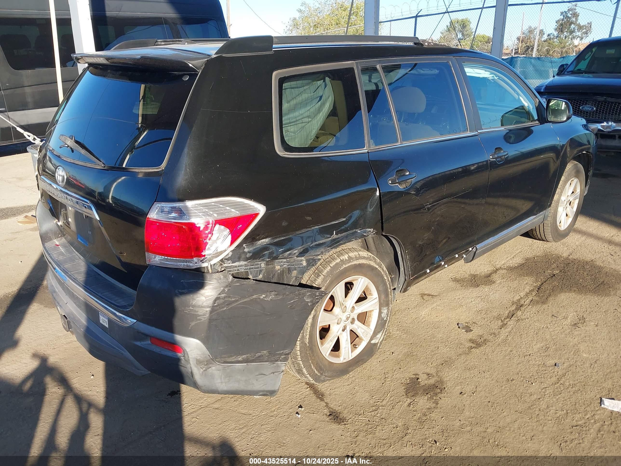 TOYOTA HIGHLANDER image 4