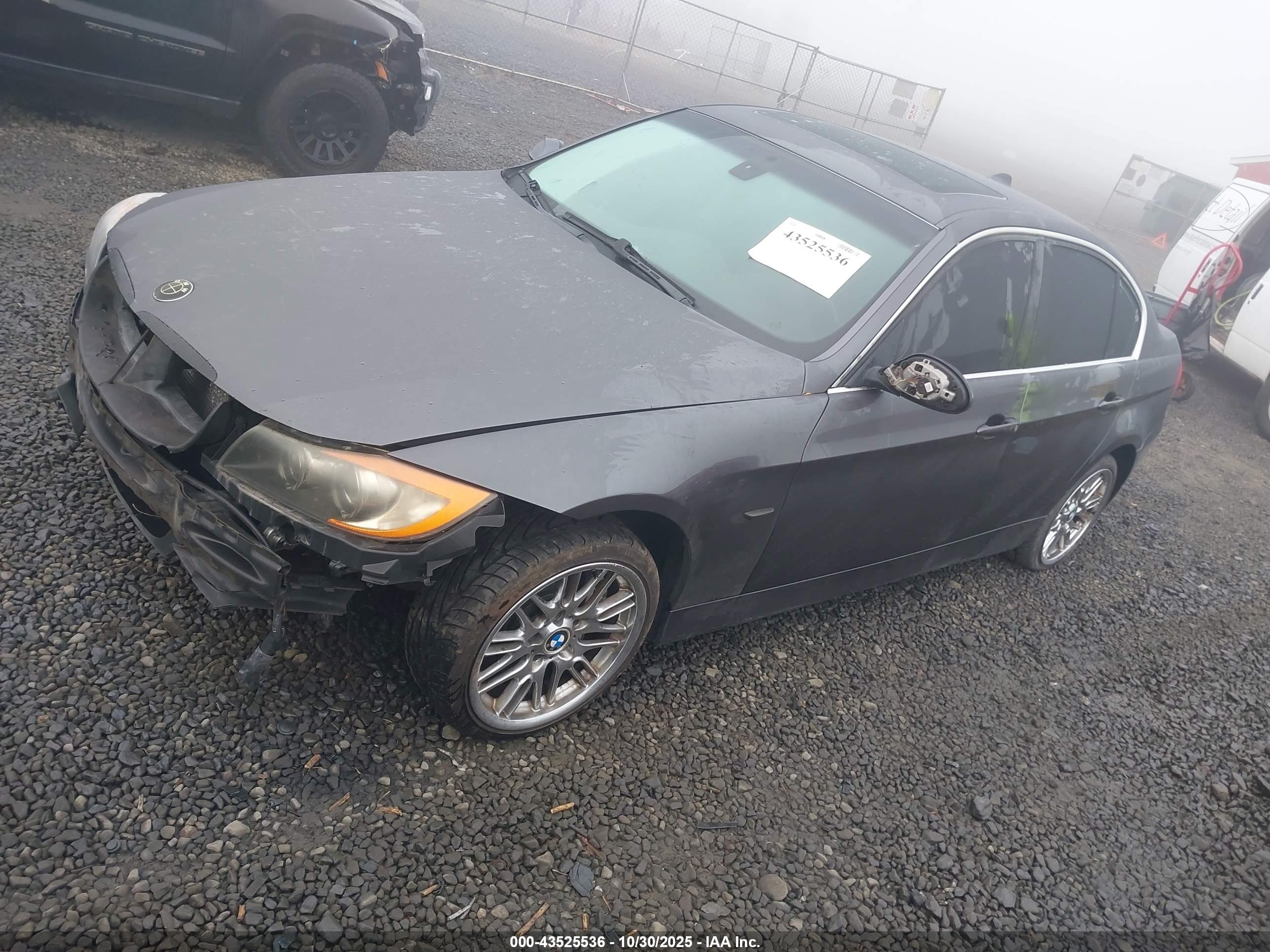 BMW 335I image 2