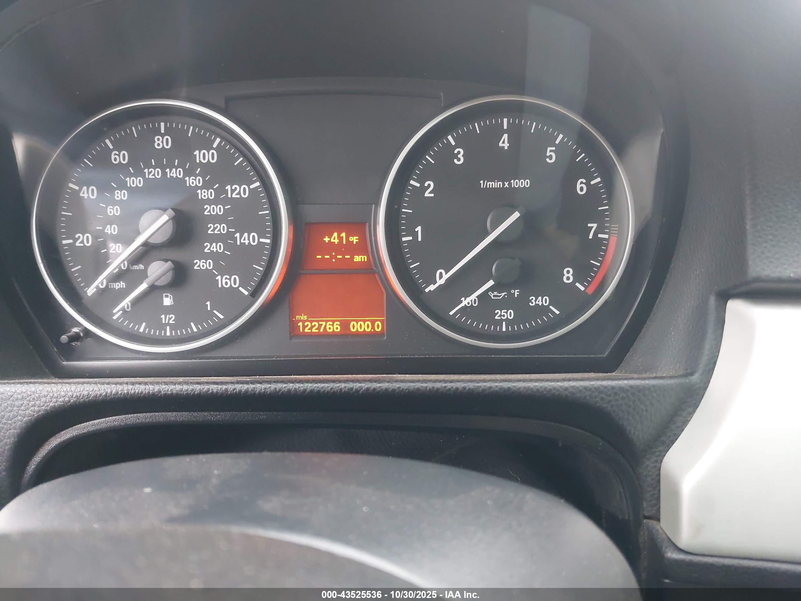 BMW 335I image 7