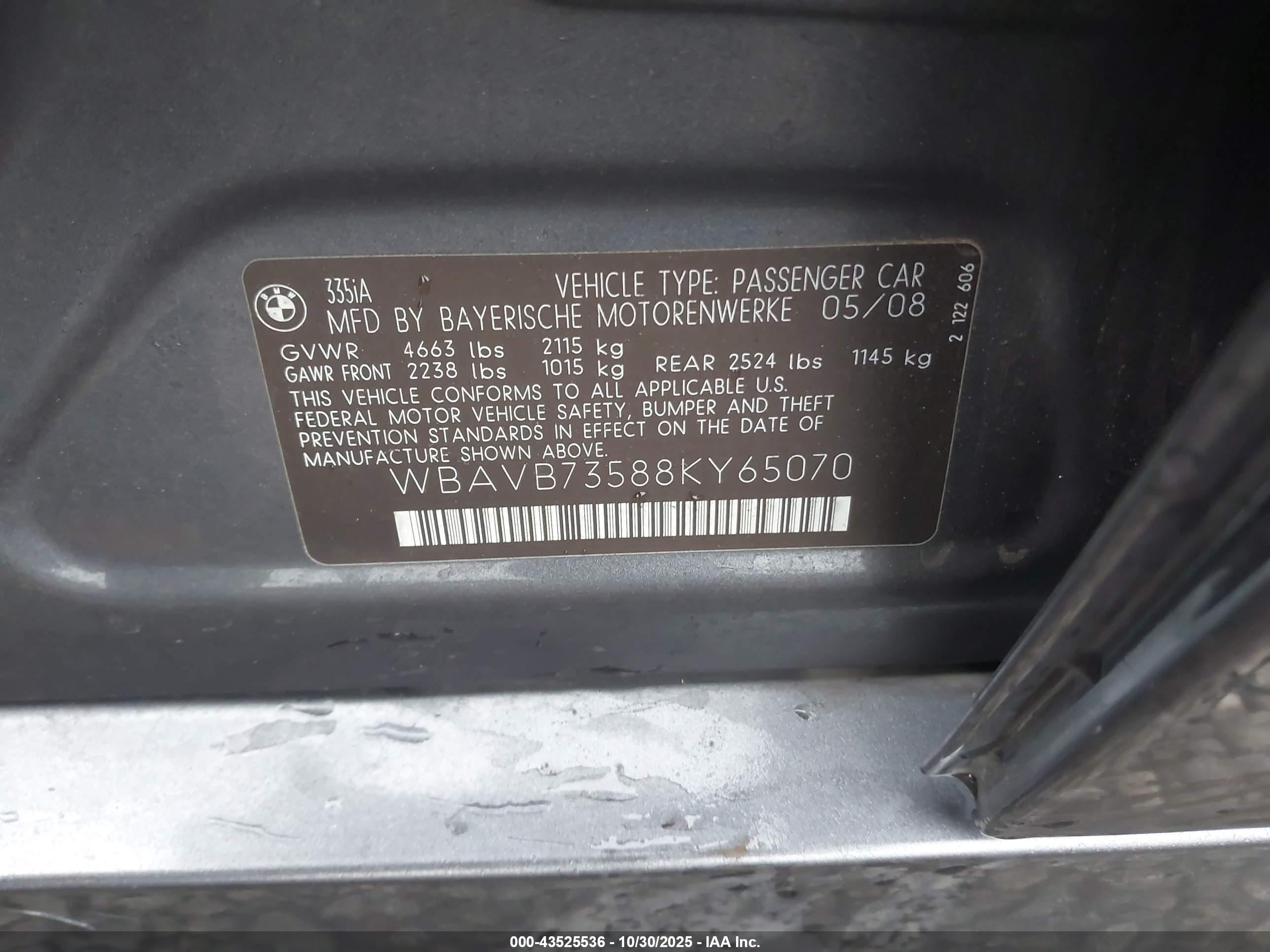 BMW 335I image 9