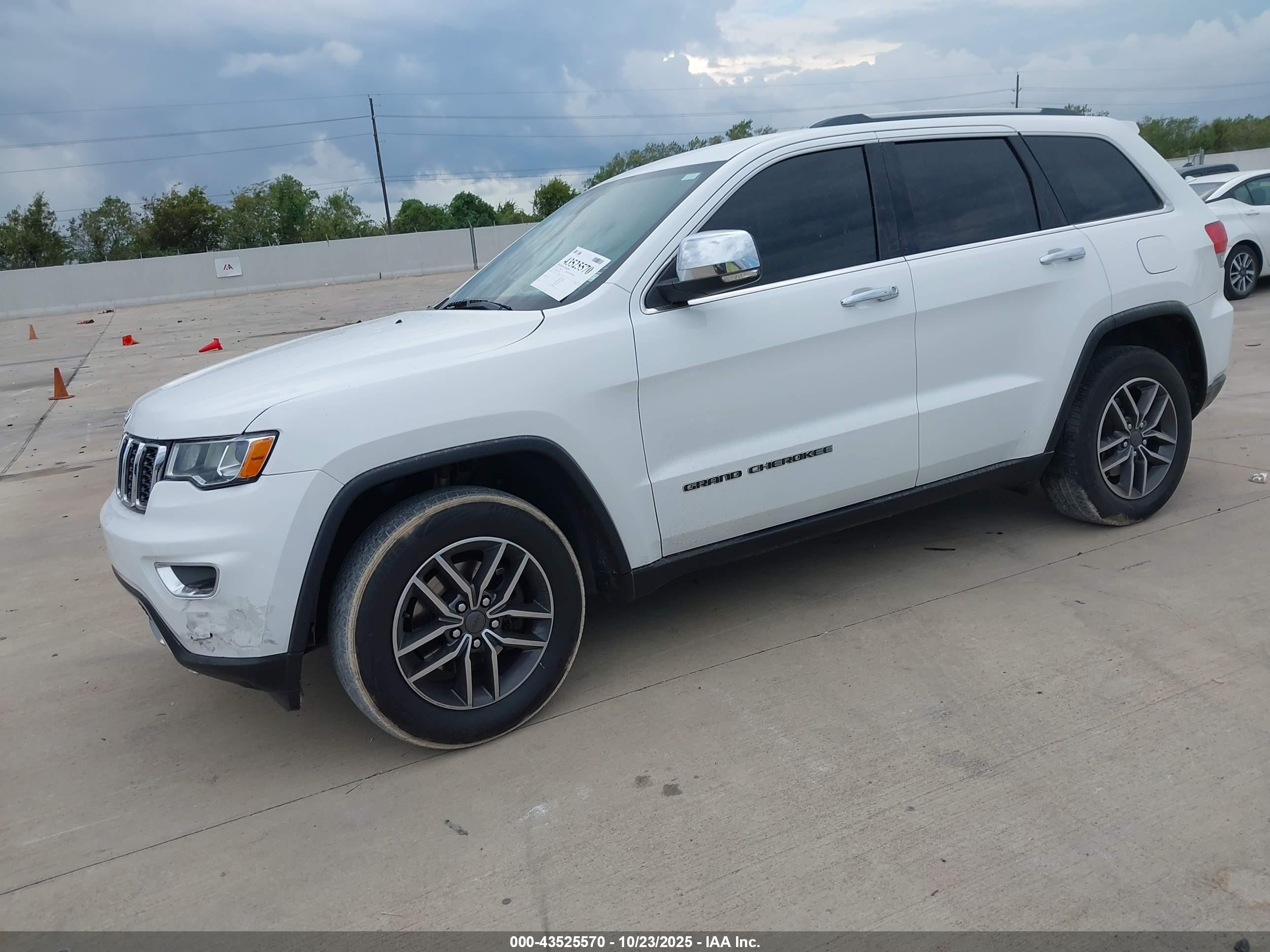 JEEP GRAND image 2
