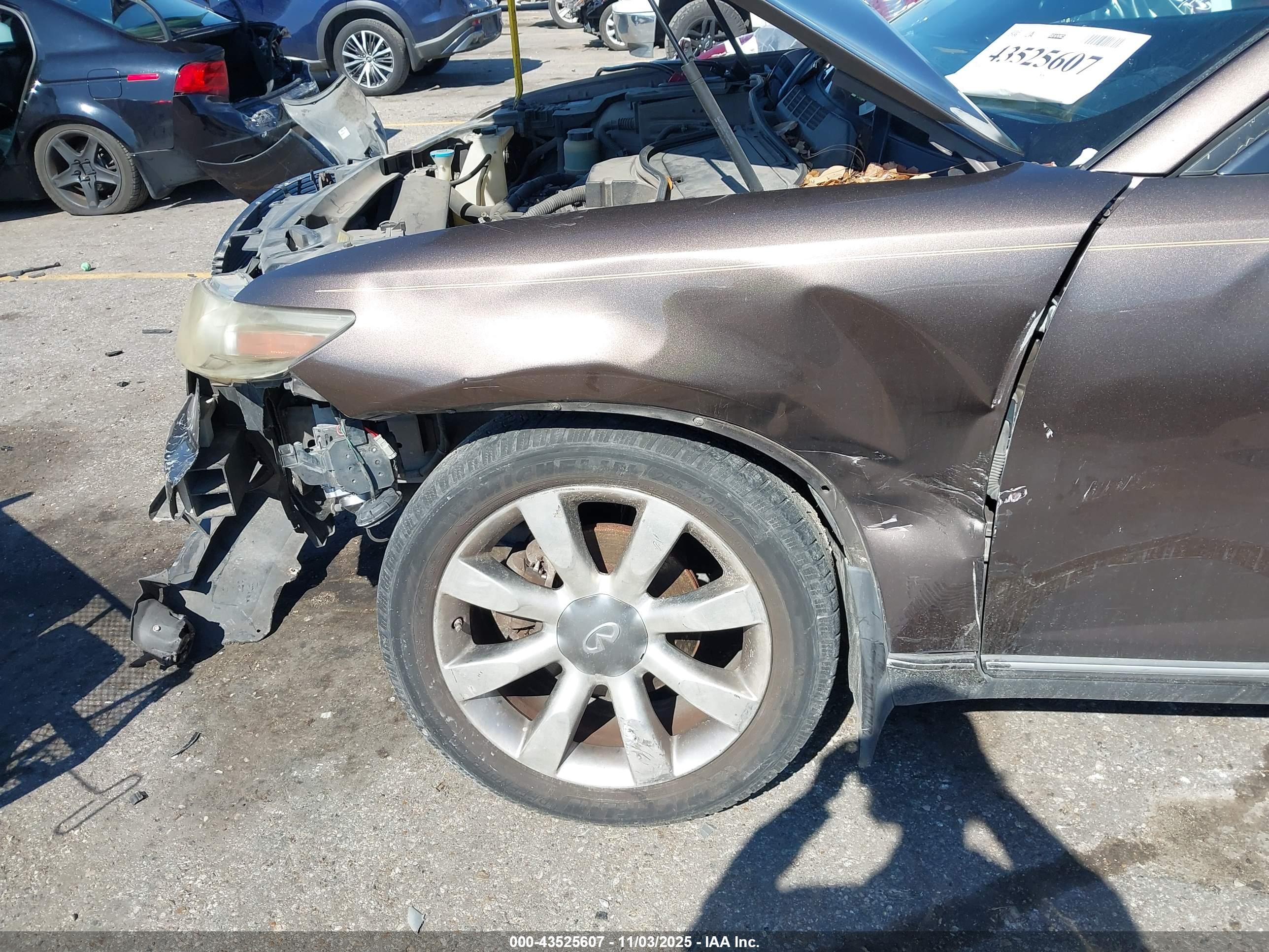 INFINITI FX35 image 6