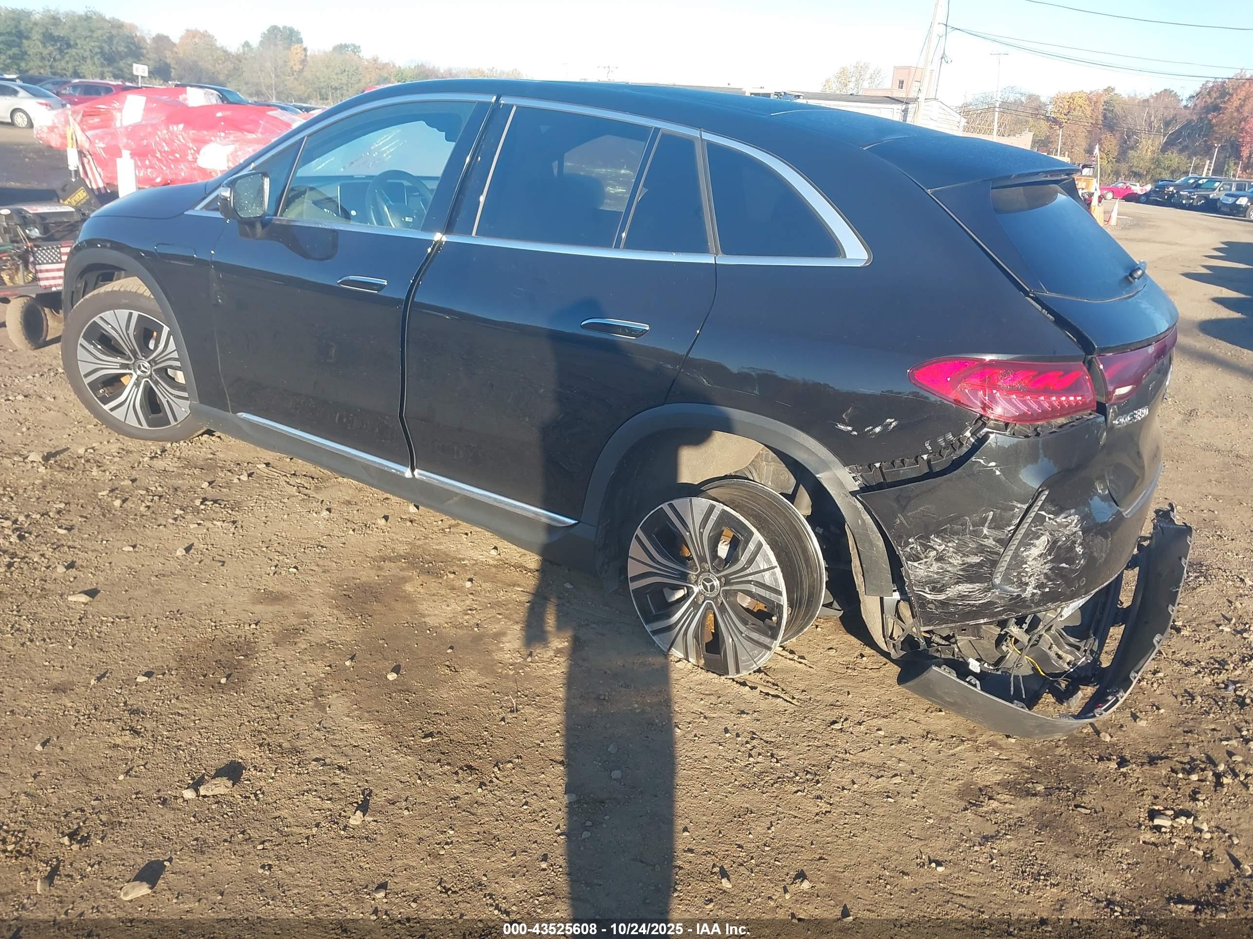 MERCEDES-BENZ EQE image 3