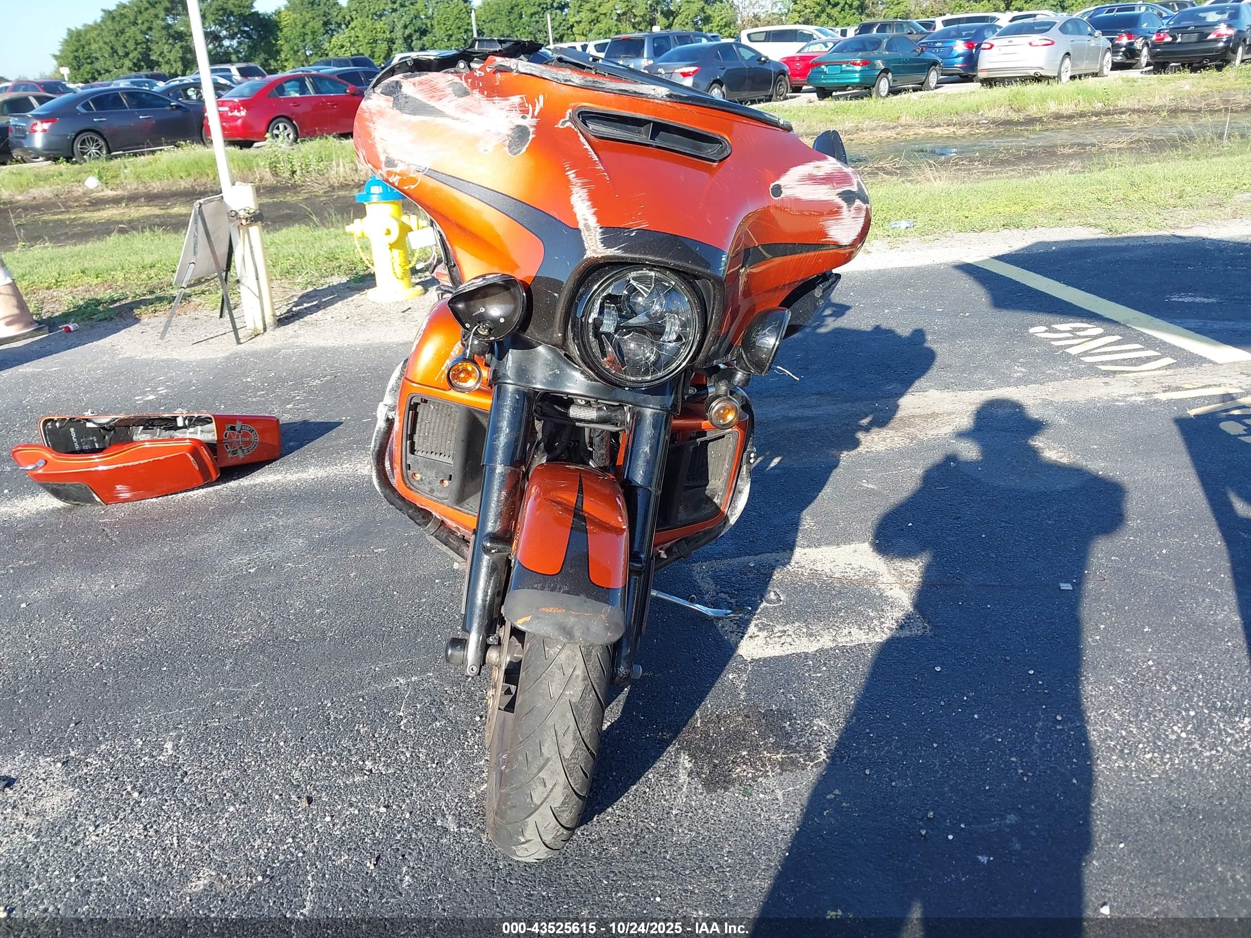 HARLEY-DAVIDSON FLHTK image 5