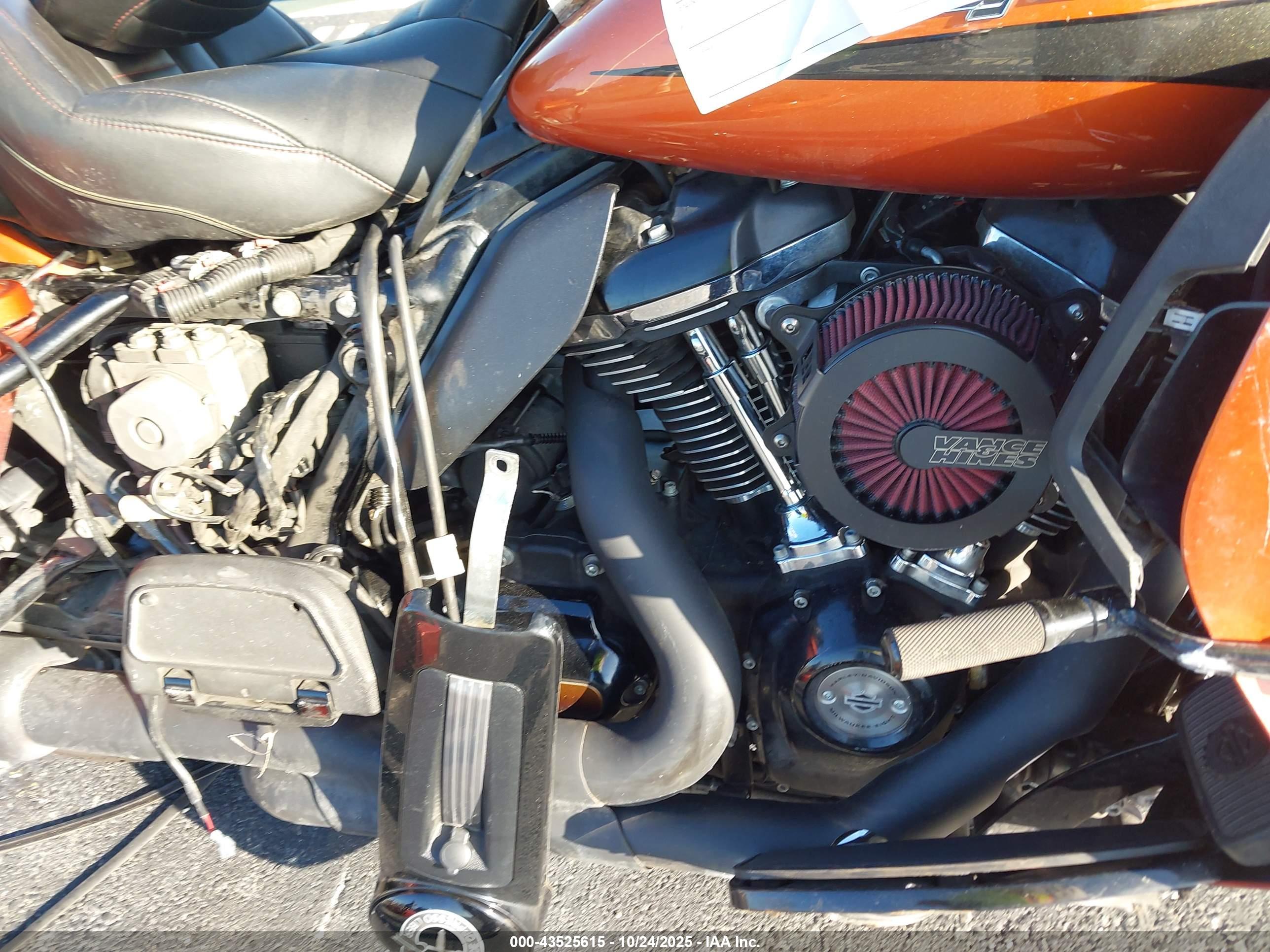 HARLEY-DAVIDSON FLHTK image 8