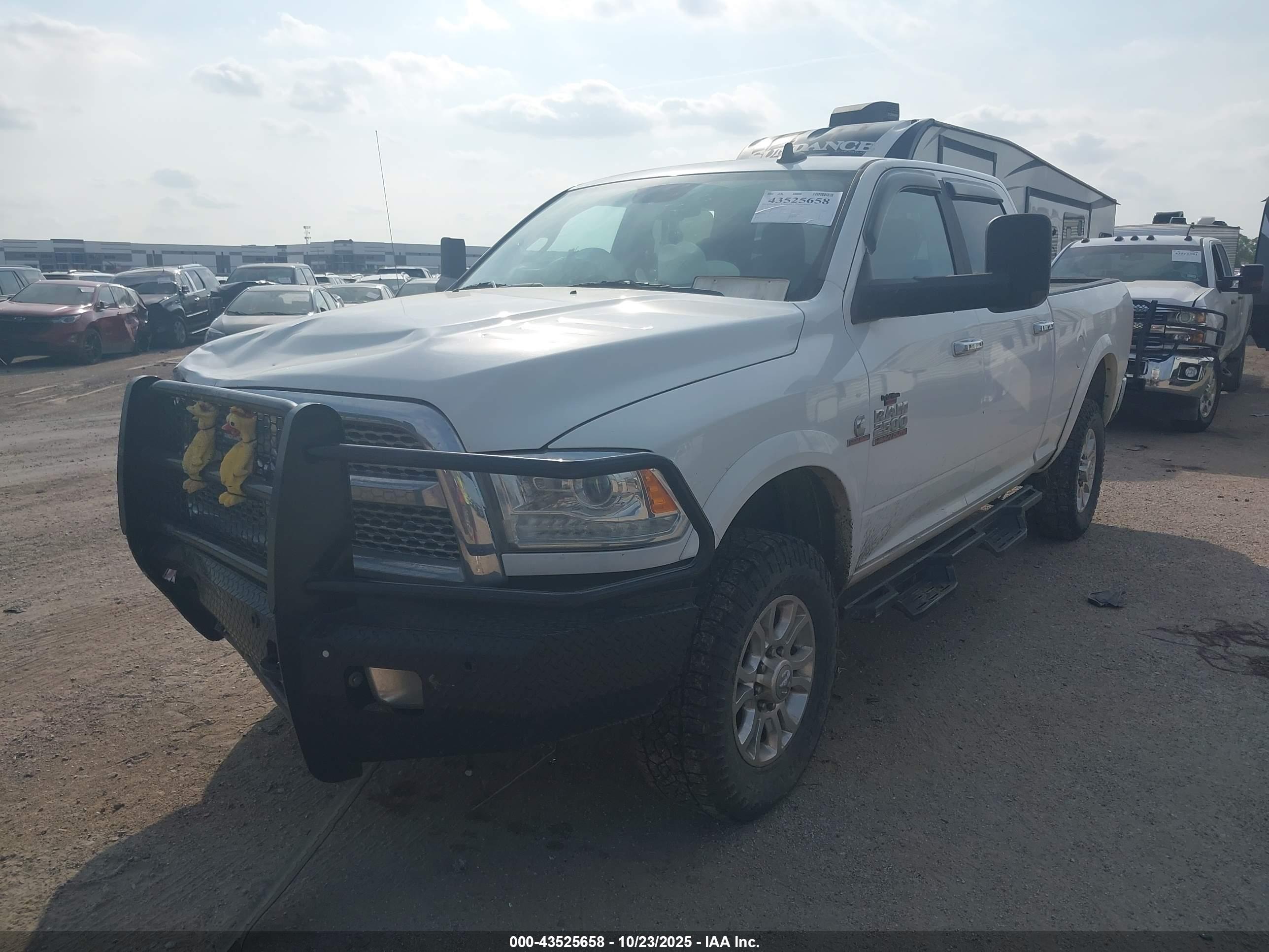 RAM 2500 image 2
