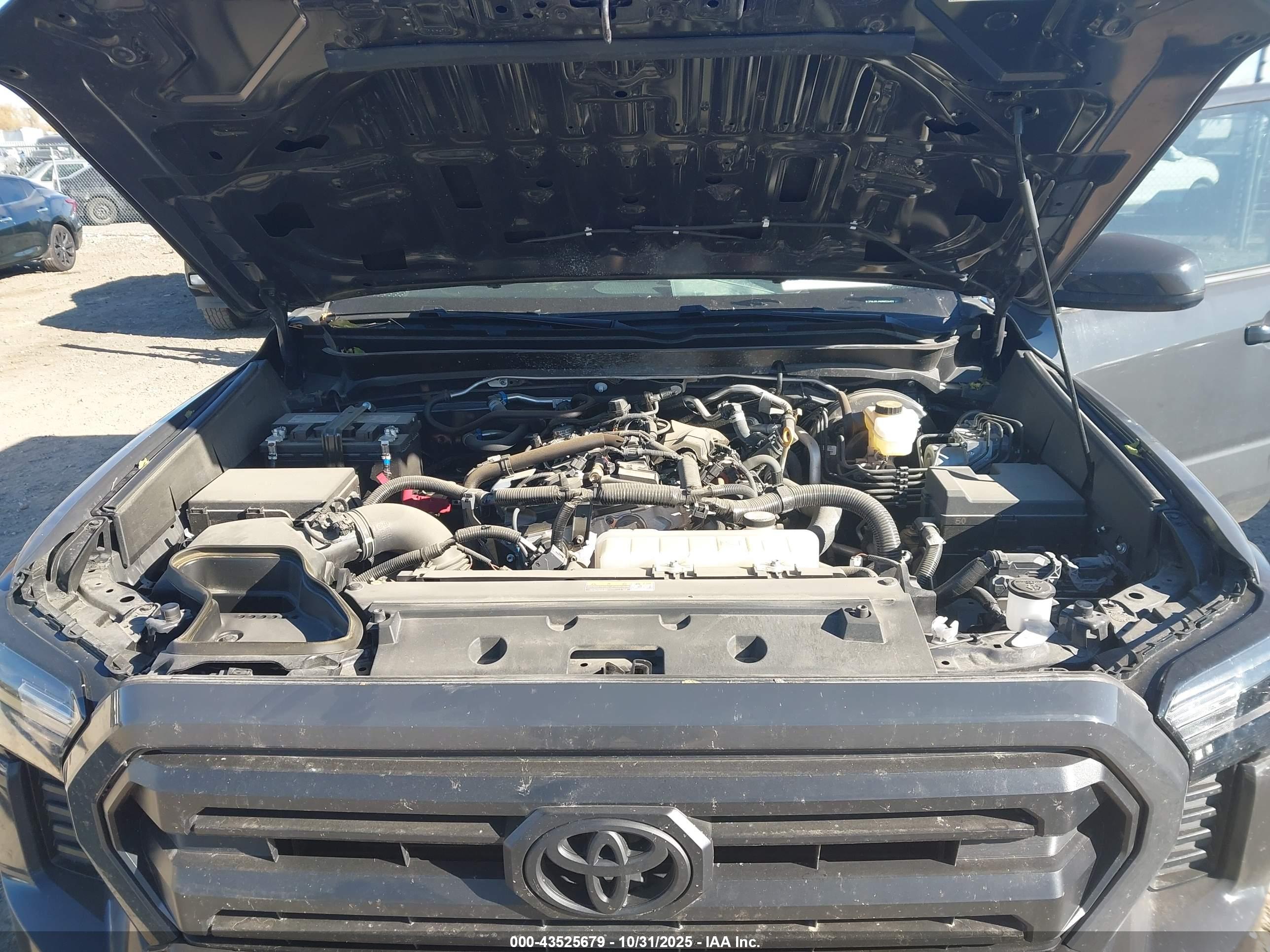TOYOTA TACOMA image 10