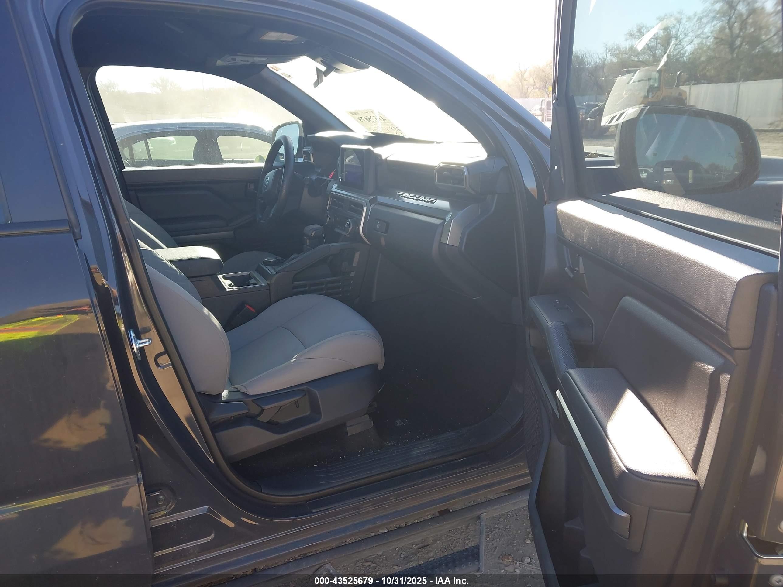 TOYOTA TACOMA image 5