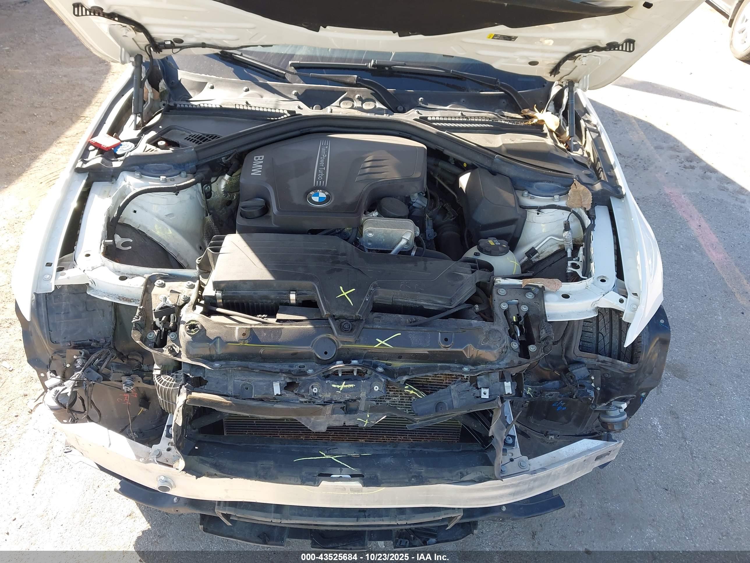 BMW 320I image 10