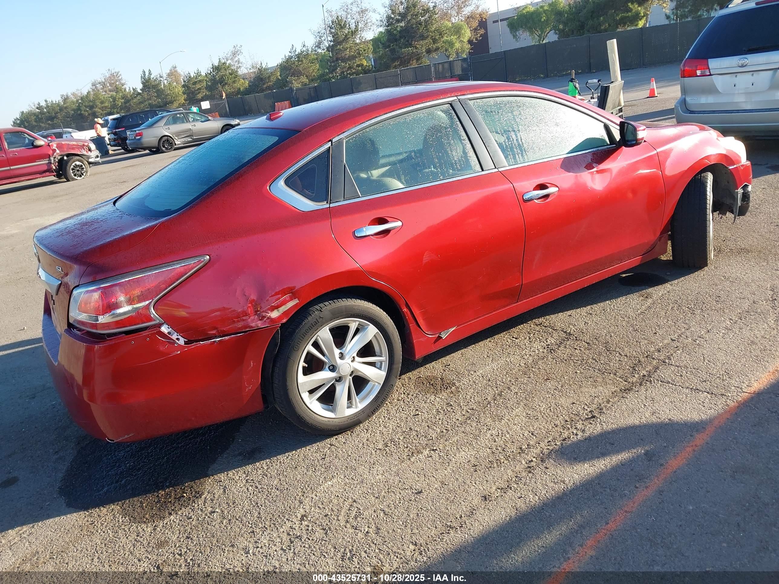 NISSAN ALTIMA image 4