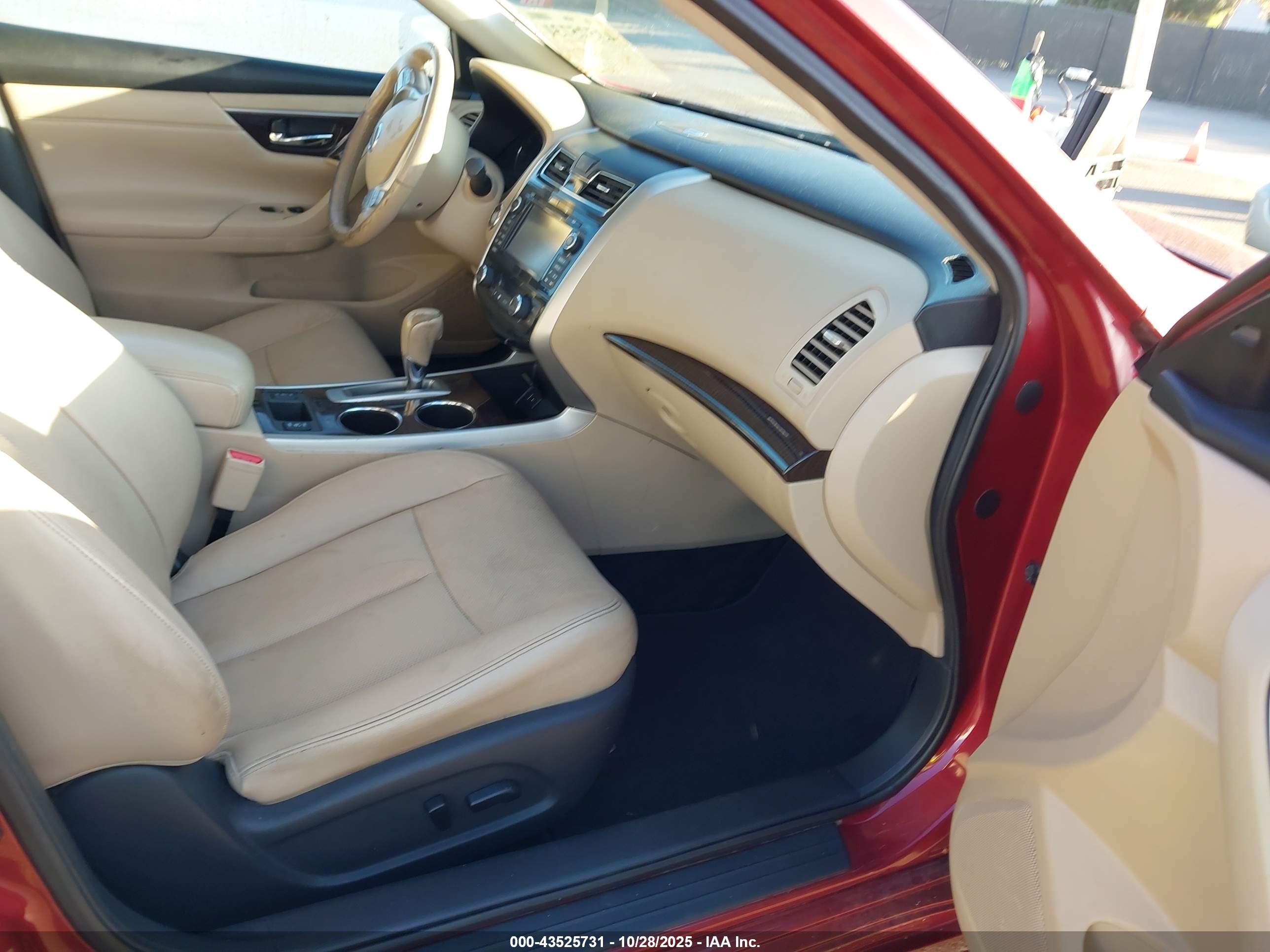NISSAN ALTIMA image 5