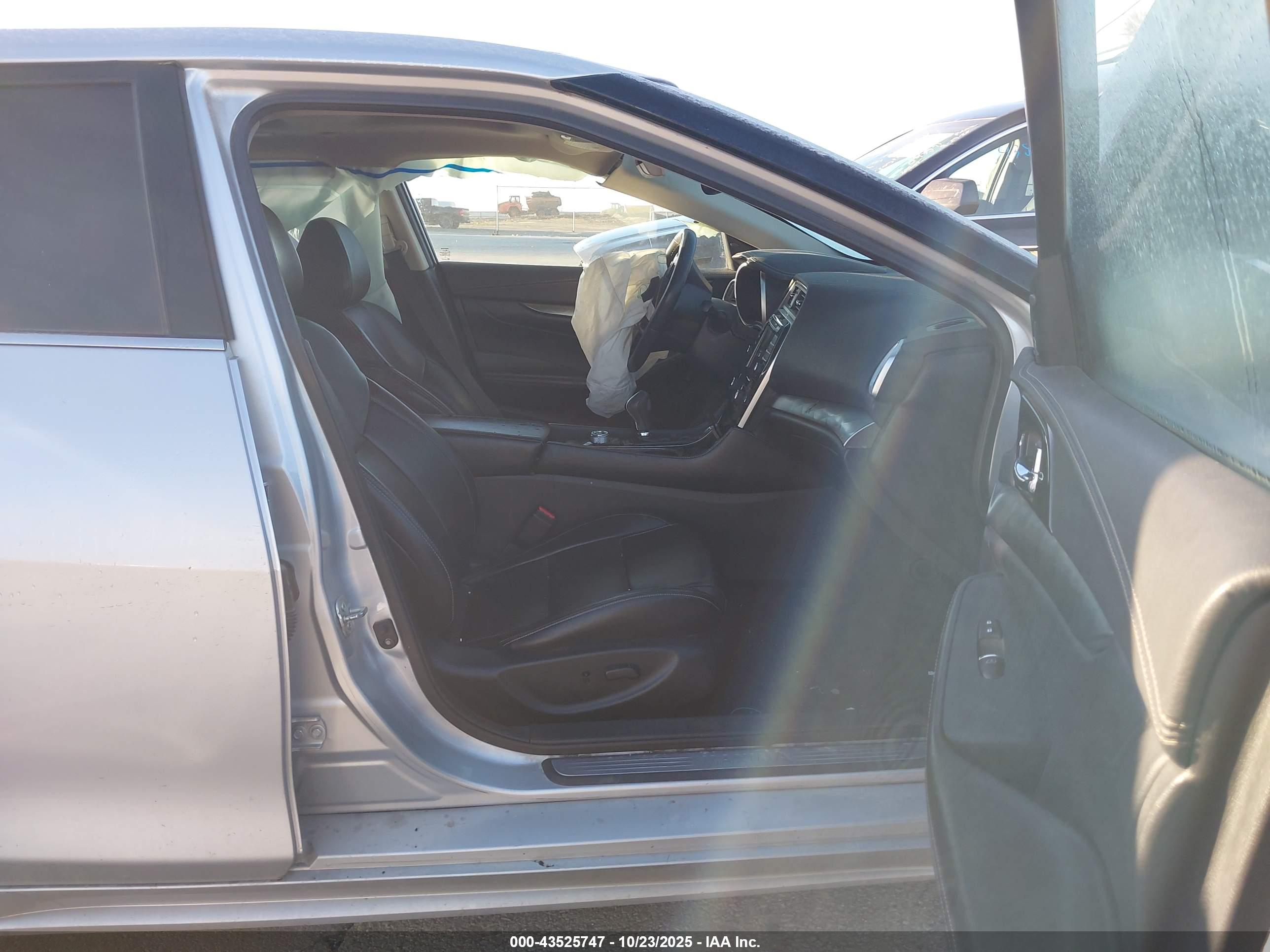 NISSAN MAXIMA image 5