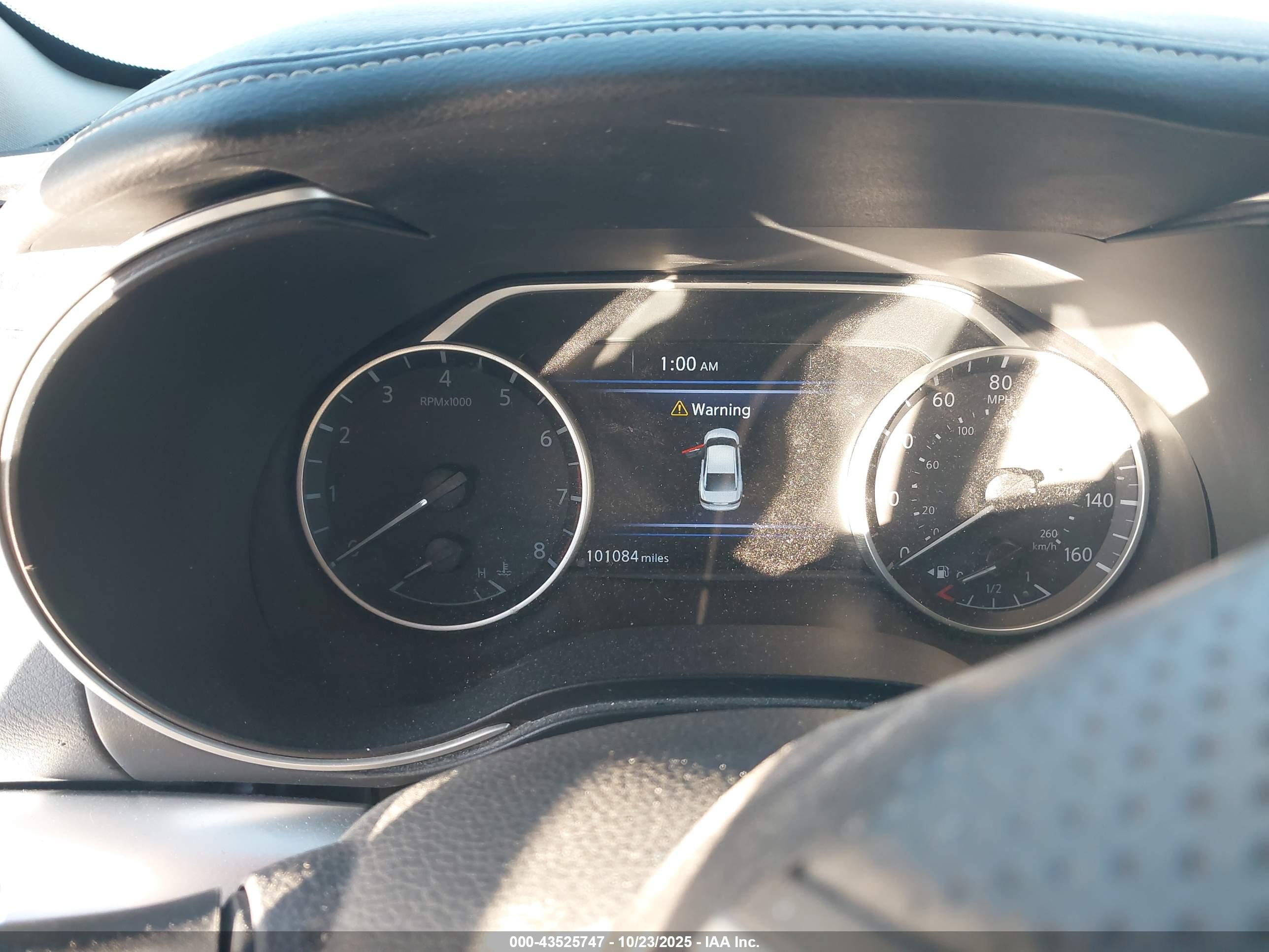 NISSAN MAXIMA image 7