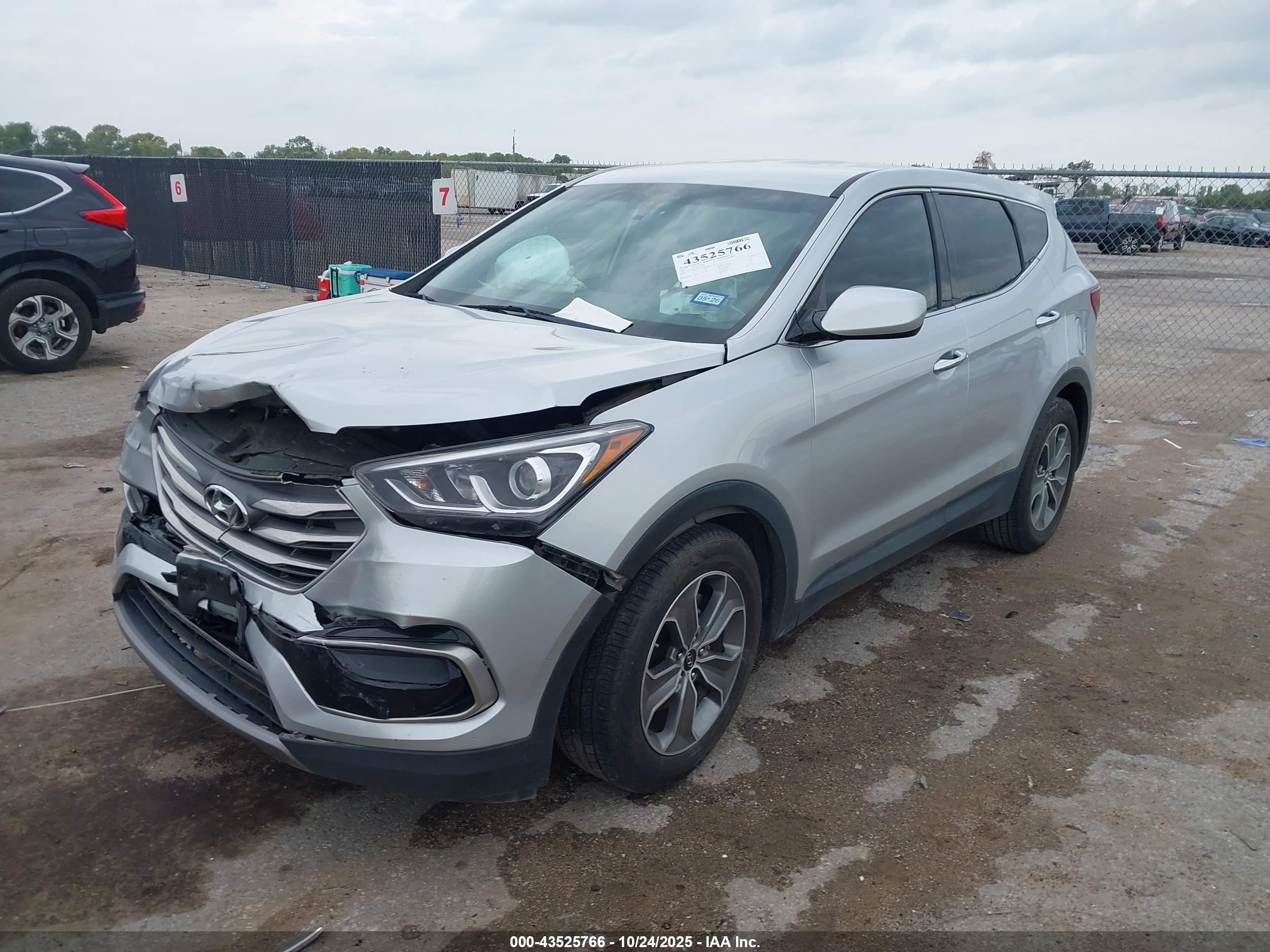 HYUNDAI SANTA image 2