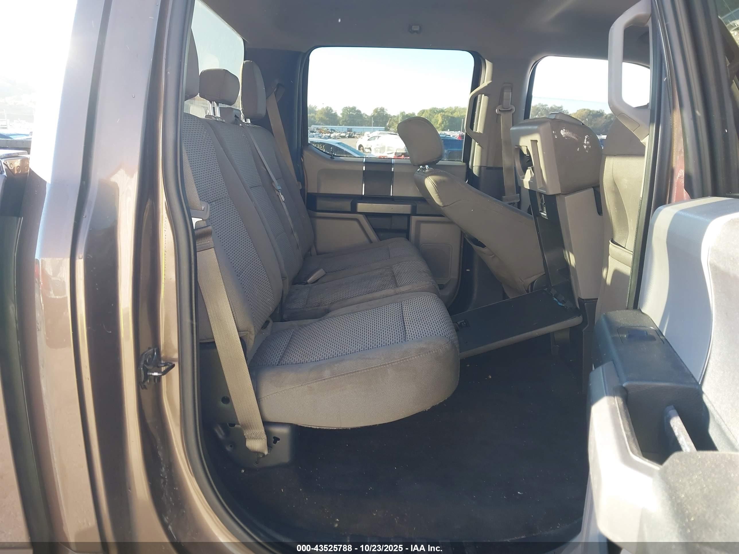FORD F-150 image 8