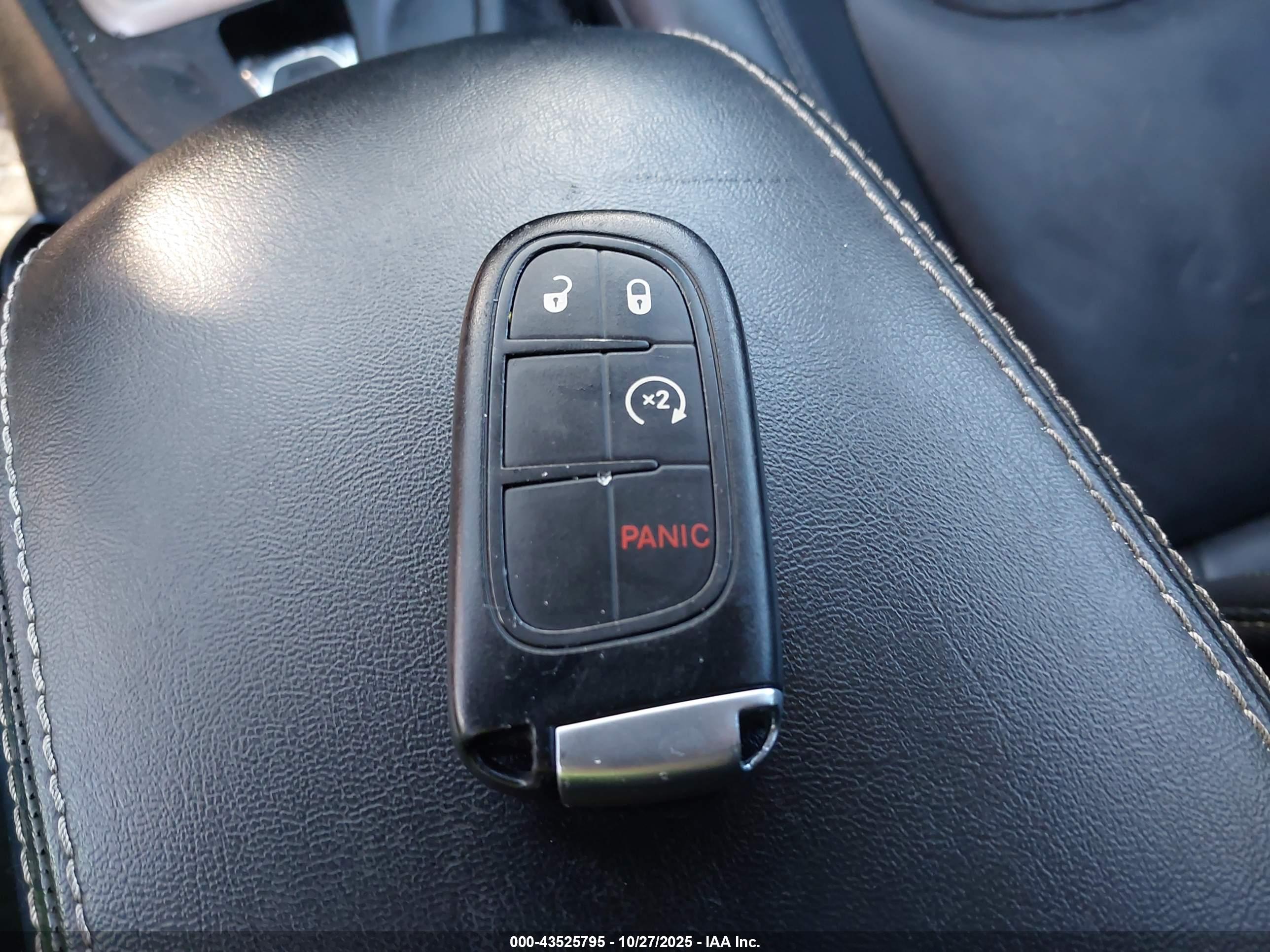 JEEP CHEROKEE image 11