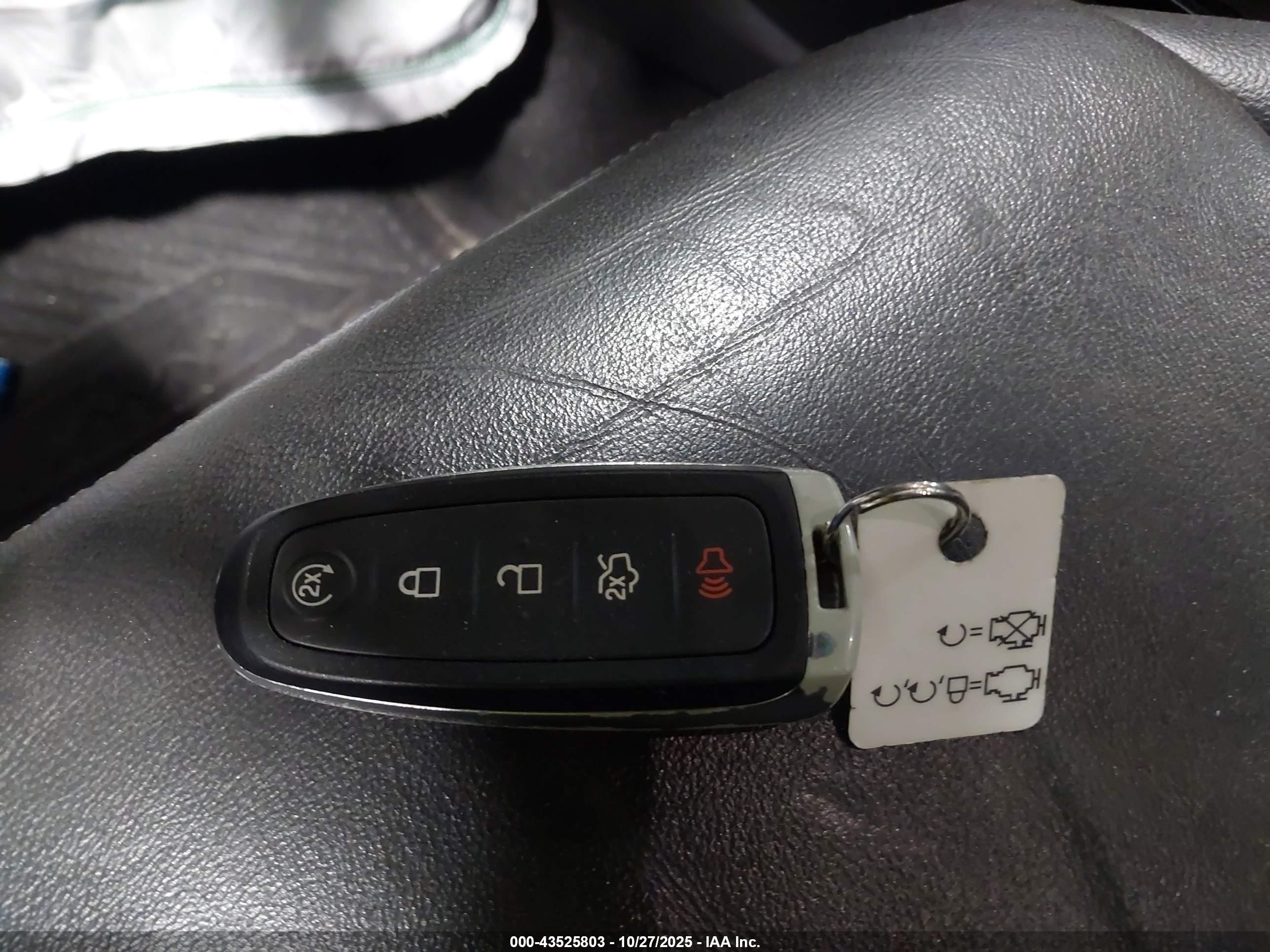 FORD C-MAX image 11