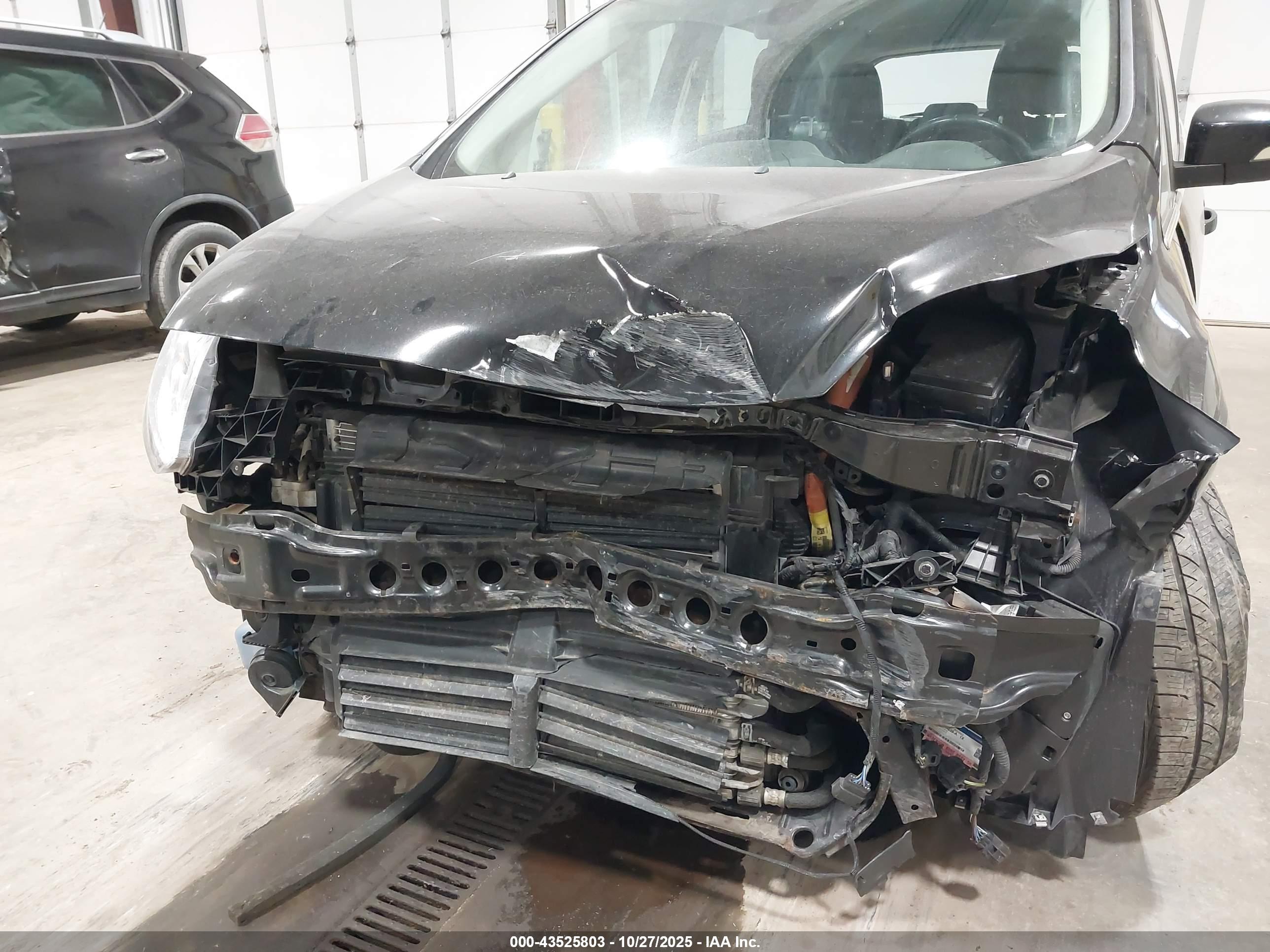 FORD C-MAX image 6