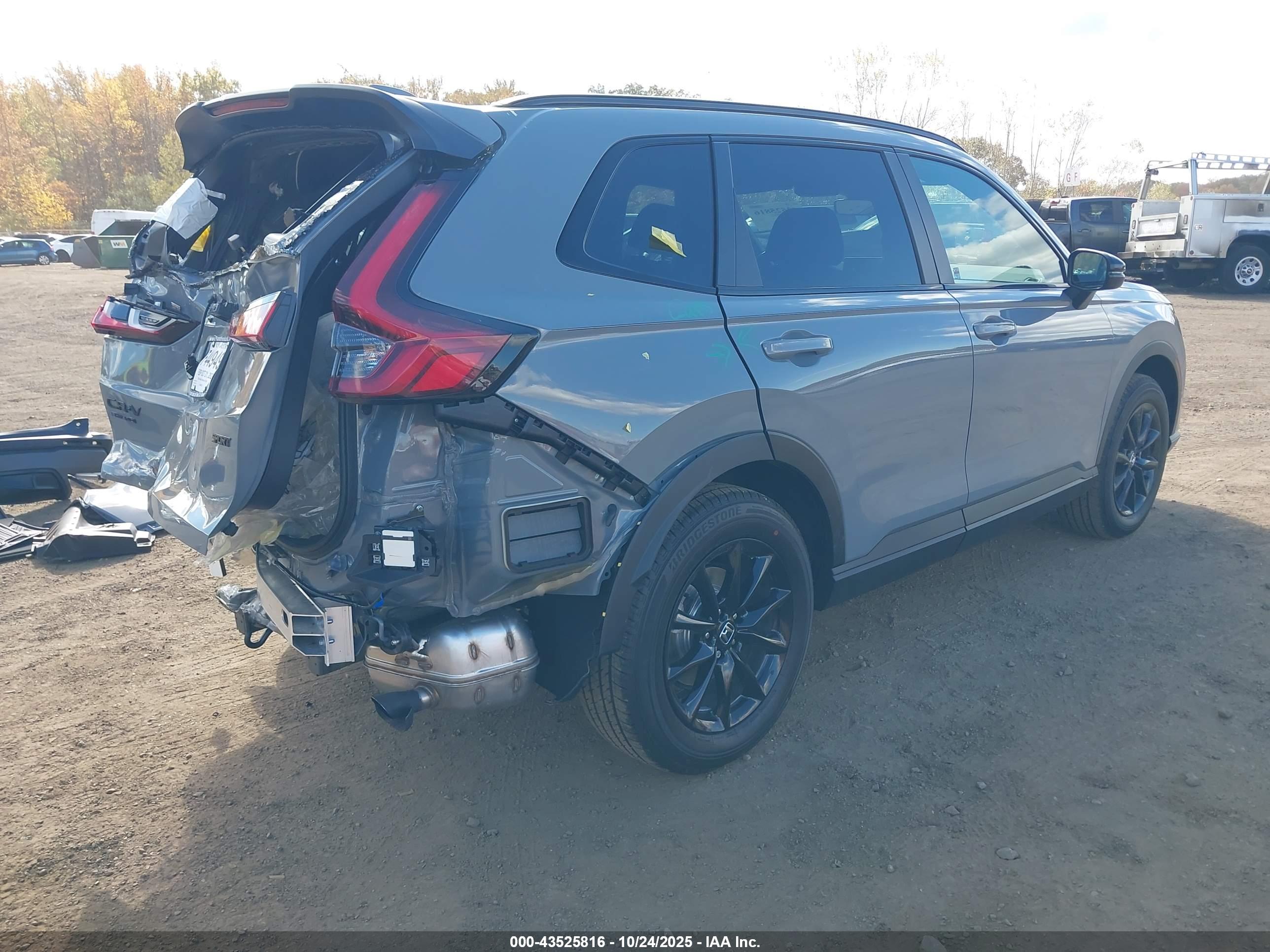 HONDA CR-V image 4