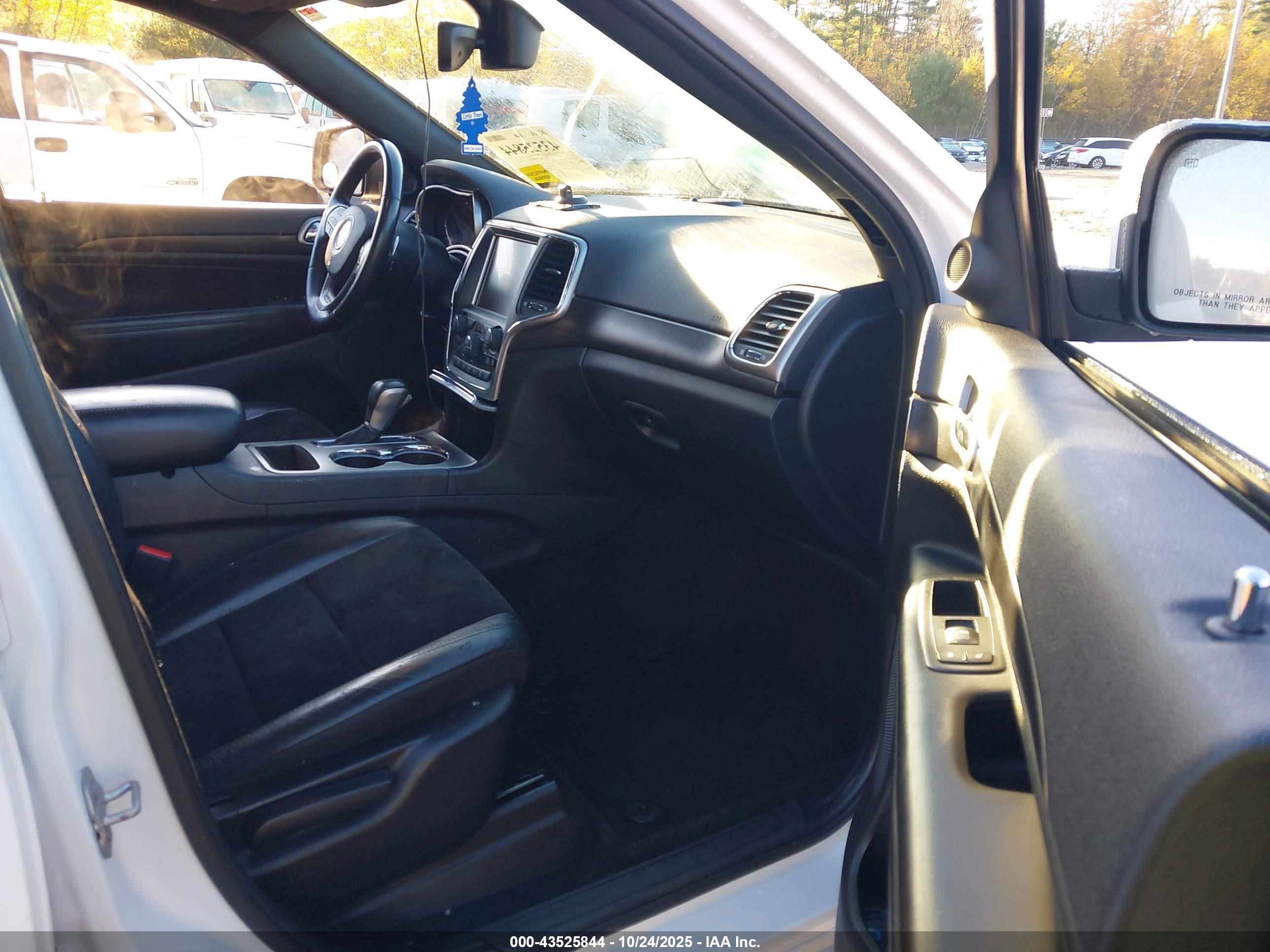 JEEP GRAND image 5