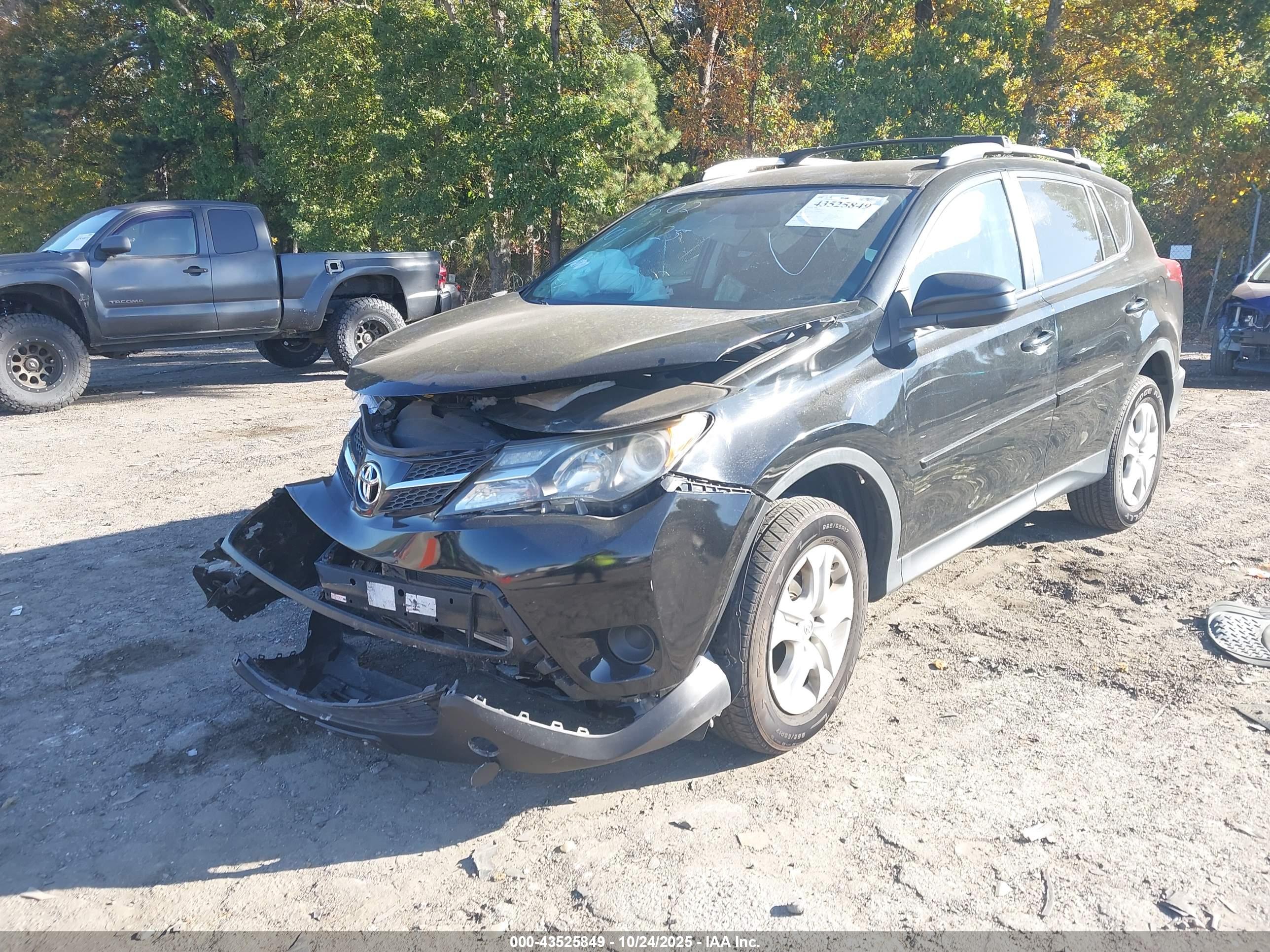 TOYOTA RAV4 image 2
