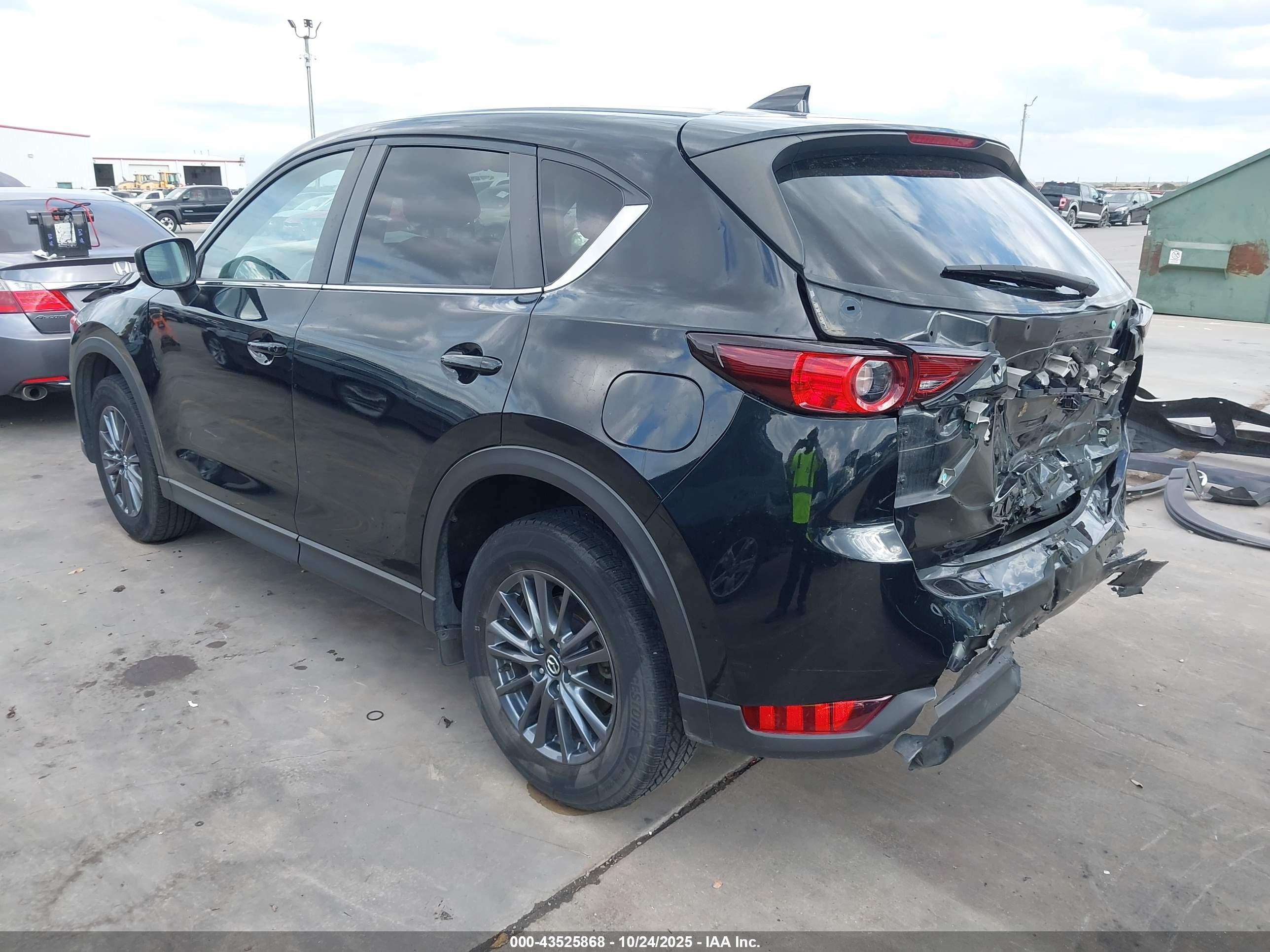 MAZDA CX-5 image 3