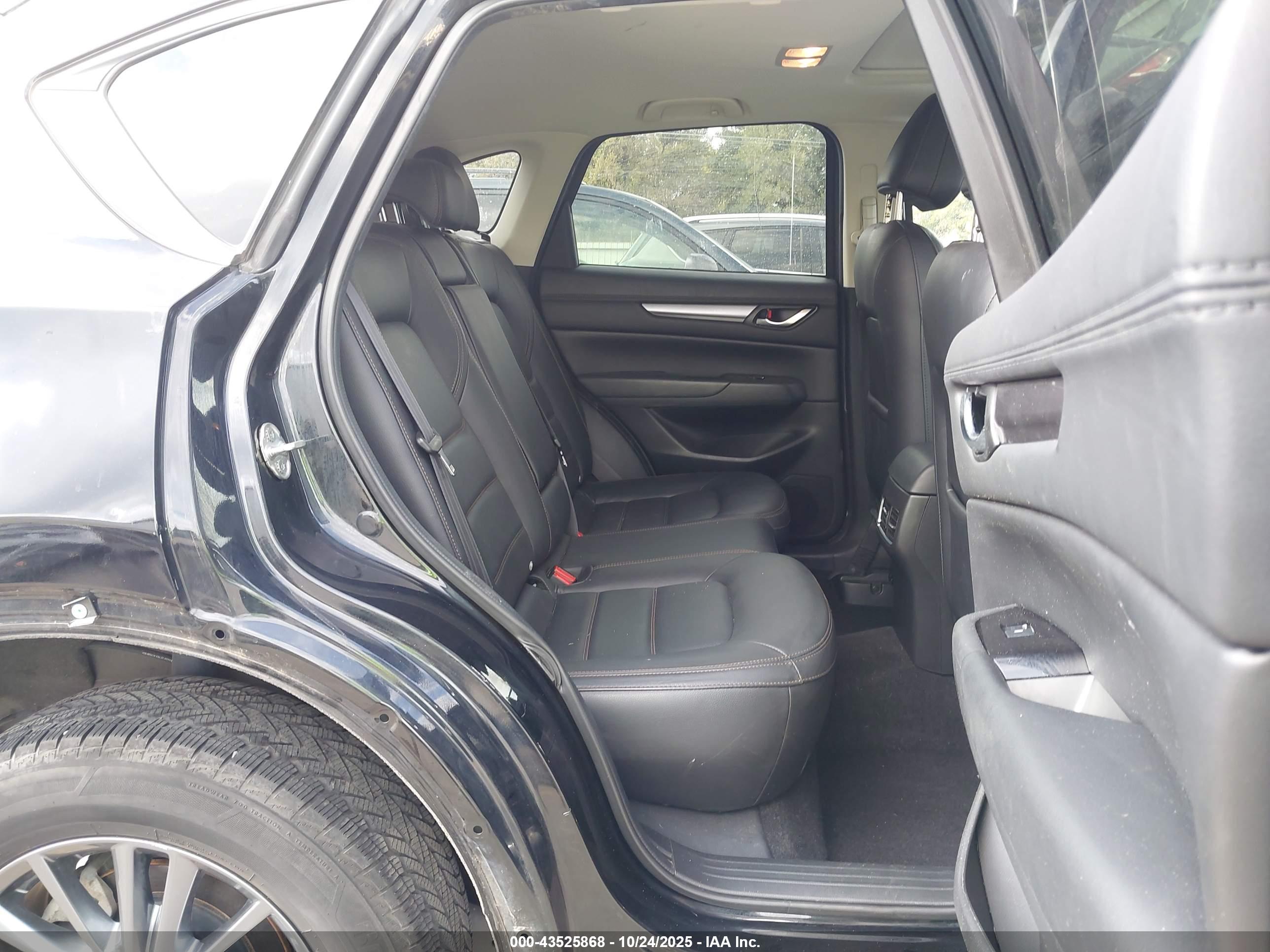 MAZDA CX-5 image 8