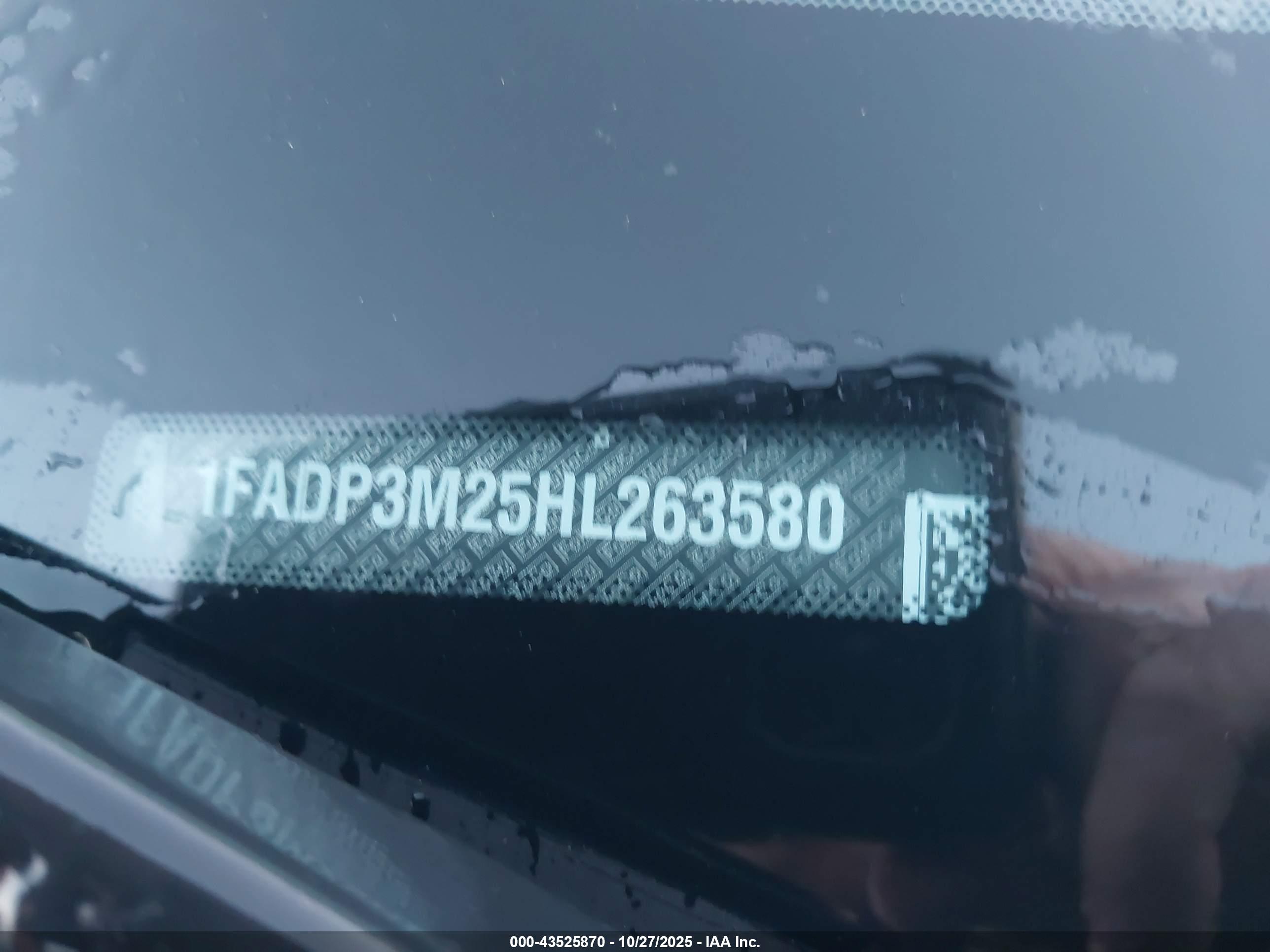 FORD FOCUS image 9