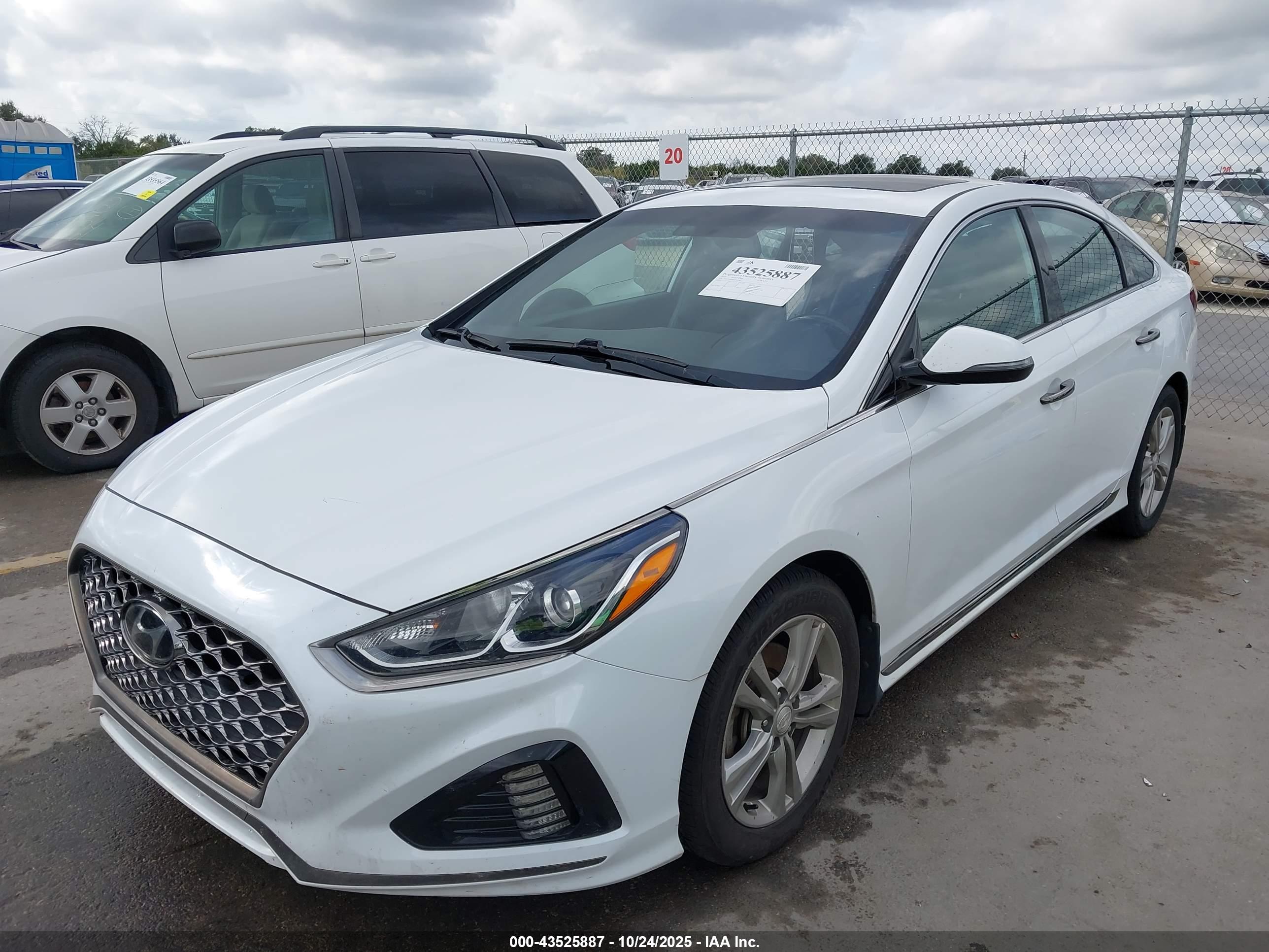 HYUNDAI SONATA image 2