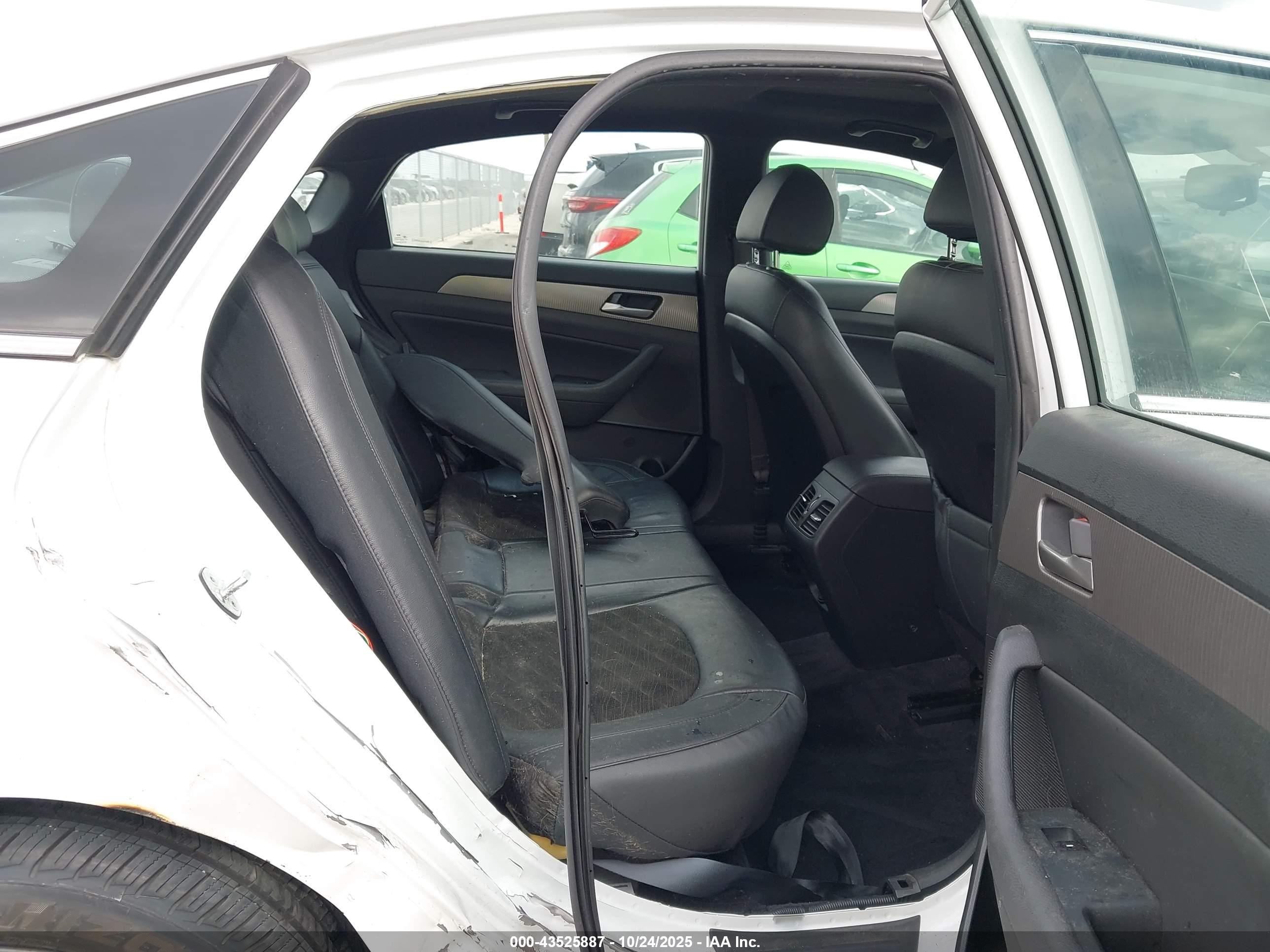 HYUNDAI SONATA image 8