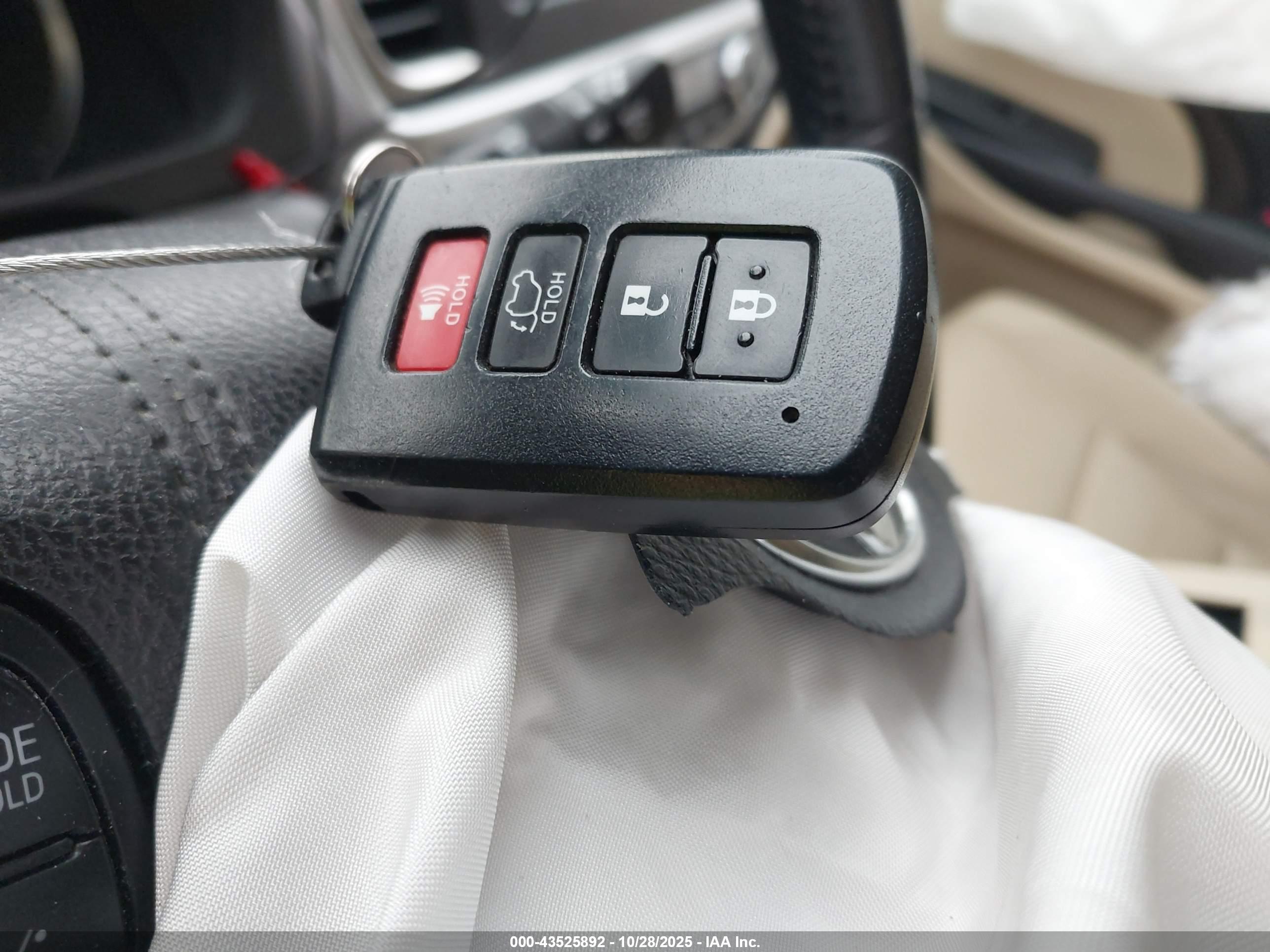 TOYOTA HIGHLANDER image 11