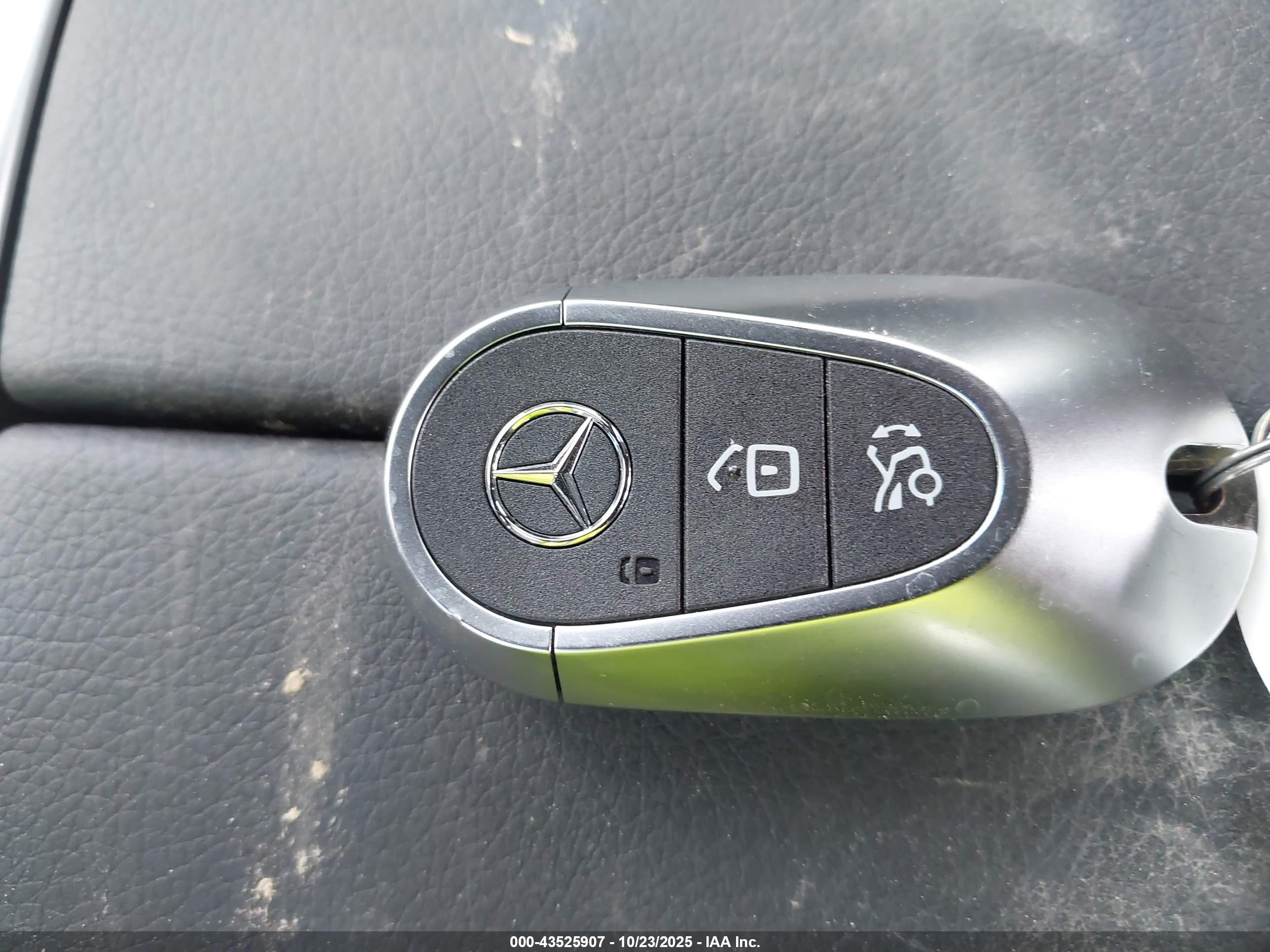 MERCEDES-BENZ C image 11
