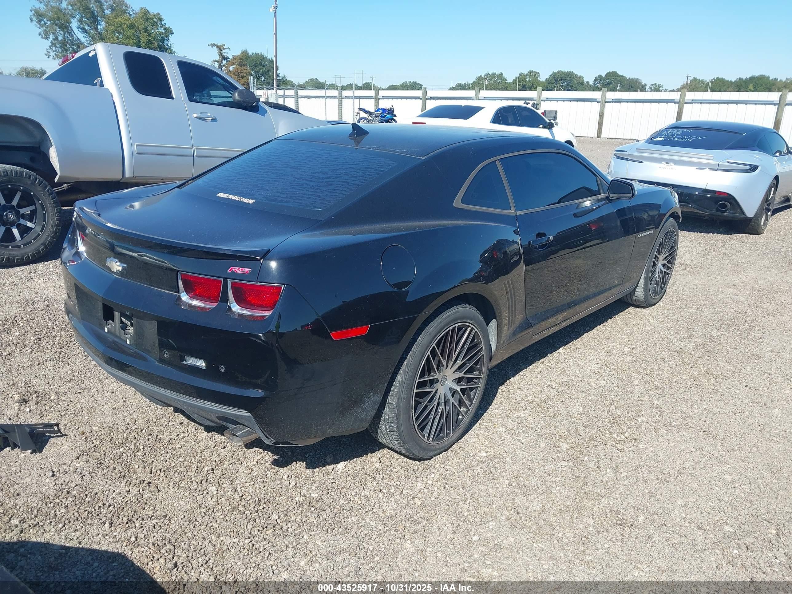 CHEVROLET CAMARO image 4