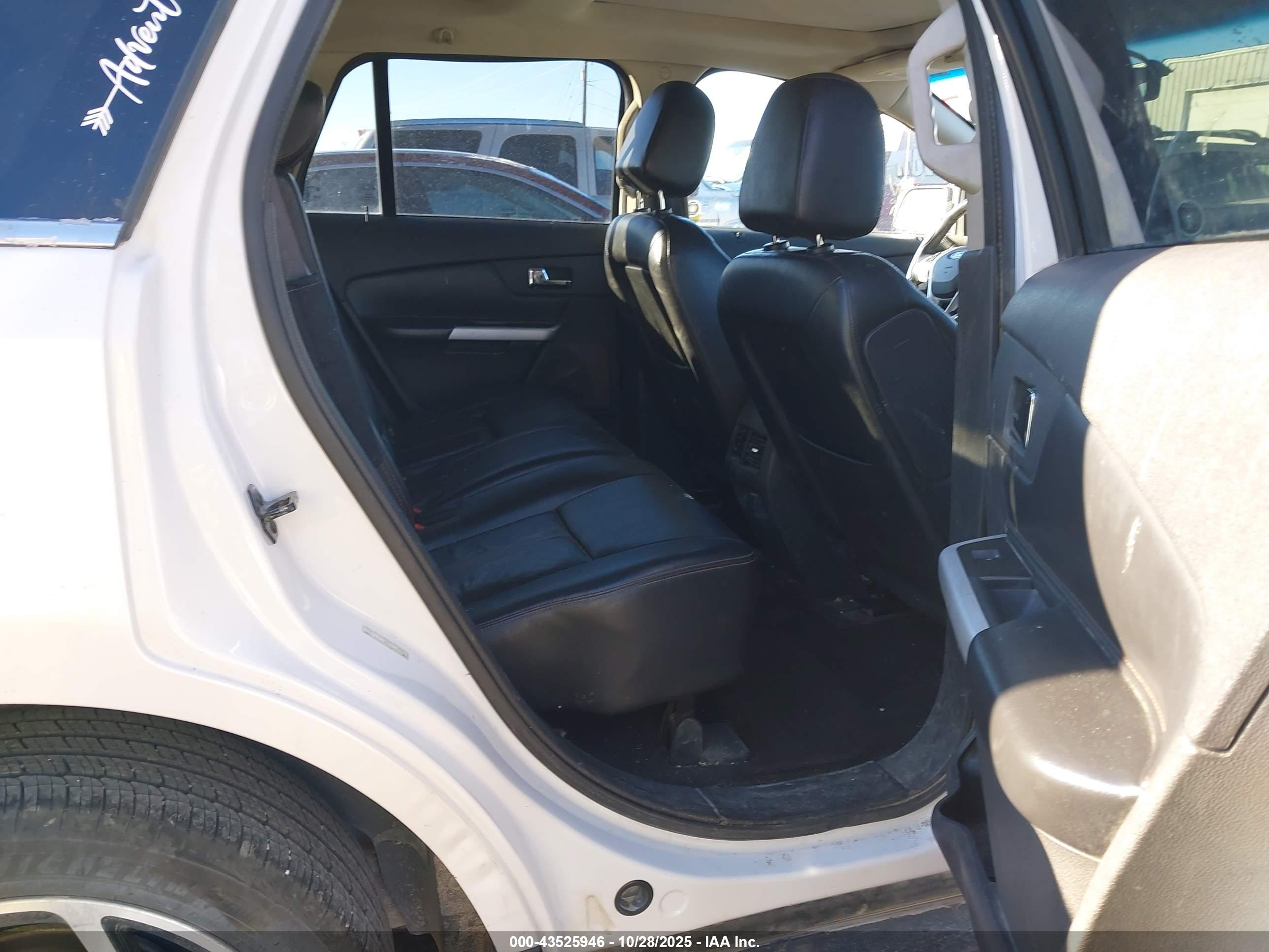 FORD EDGE image 8