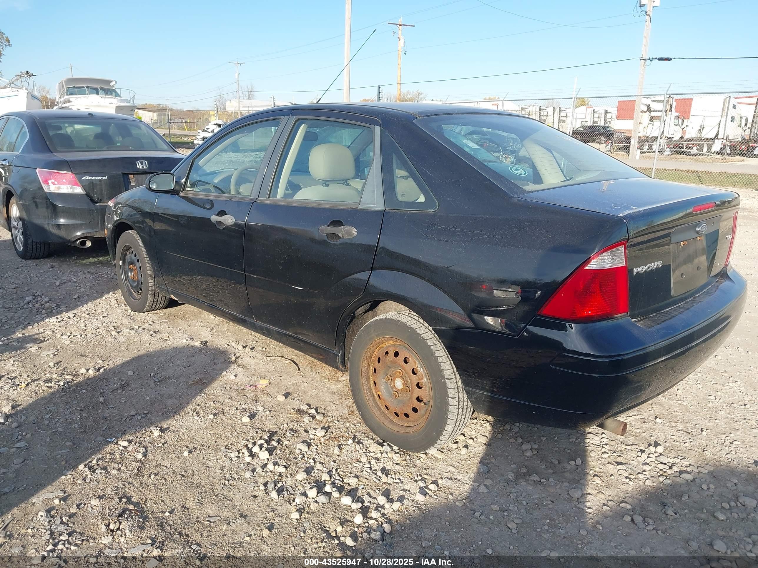 FORD FOCUS image 3