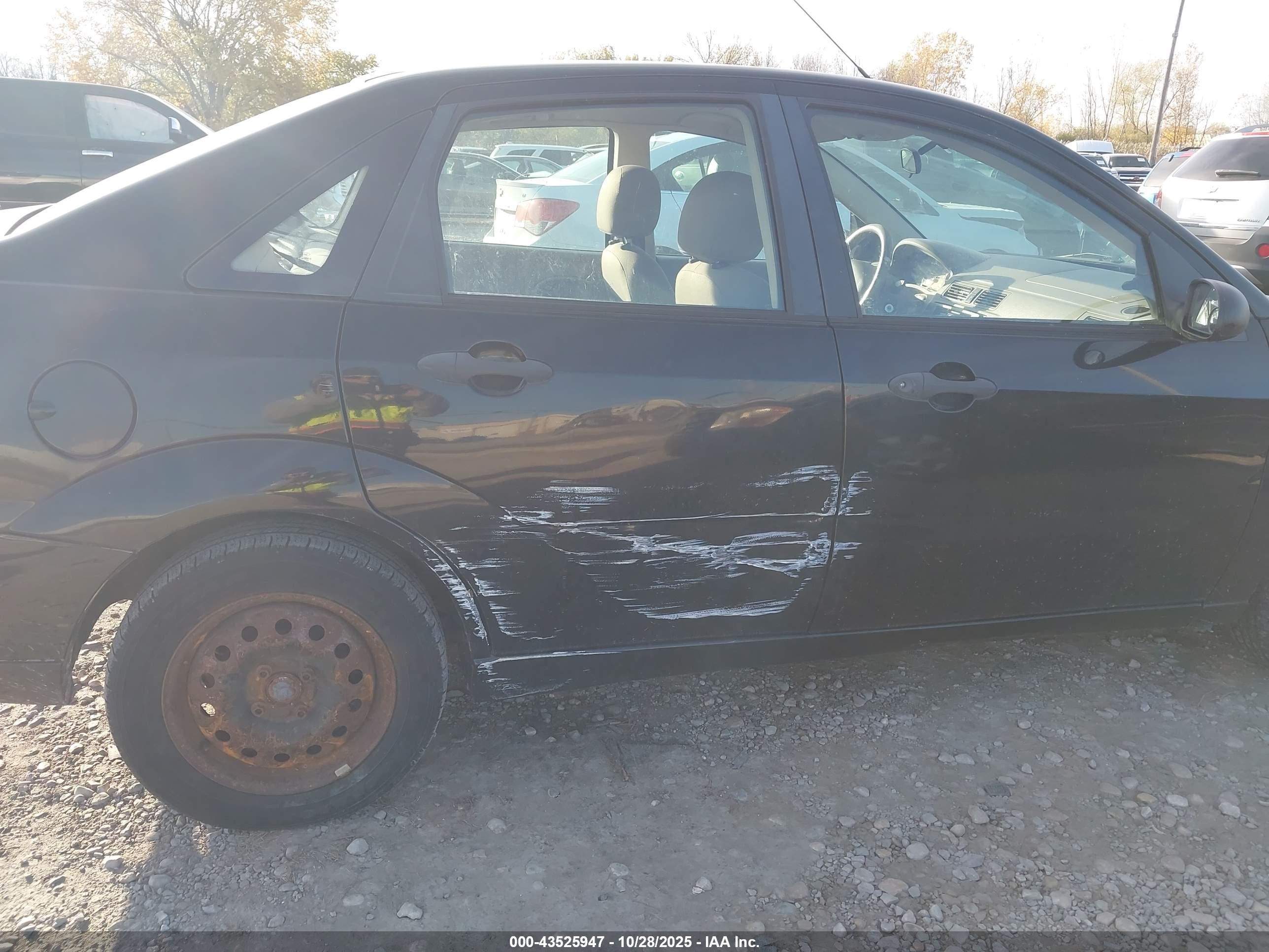 FORD FOCUS image 6